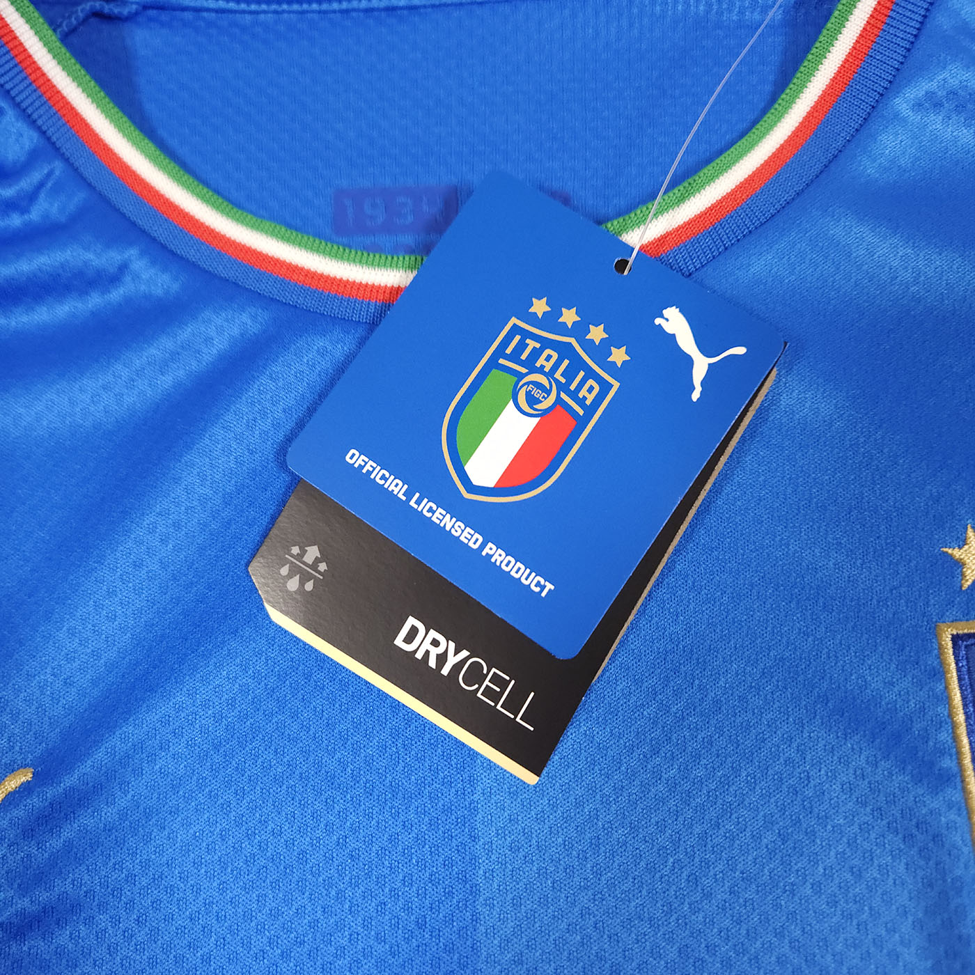 Italy Home Shirt 2022 detailed view 7