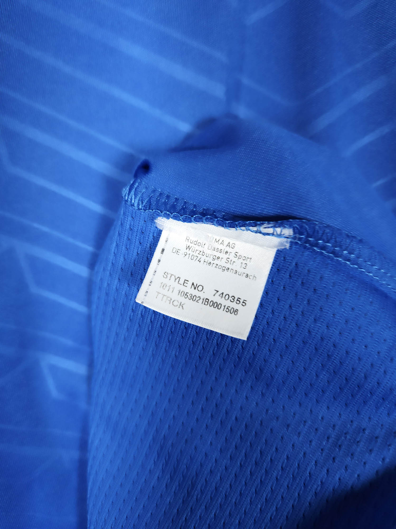 2012-13 Italy Home Shirt detailed view 8
