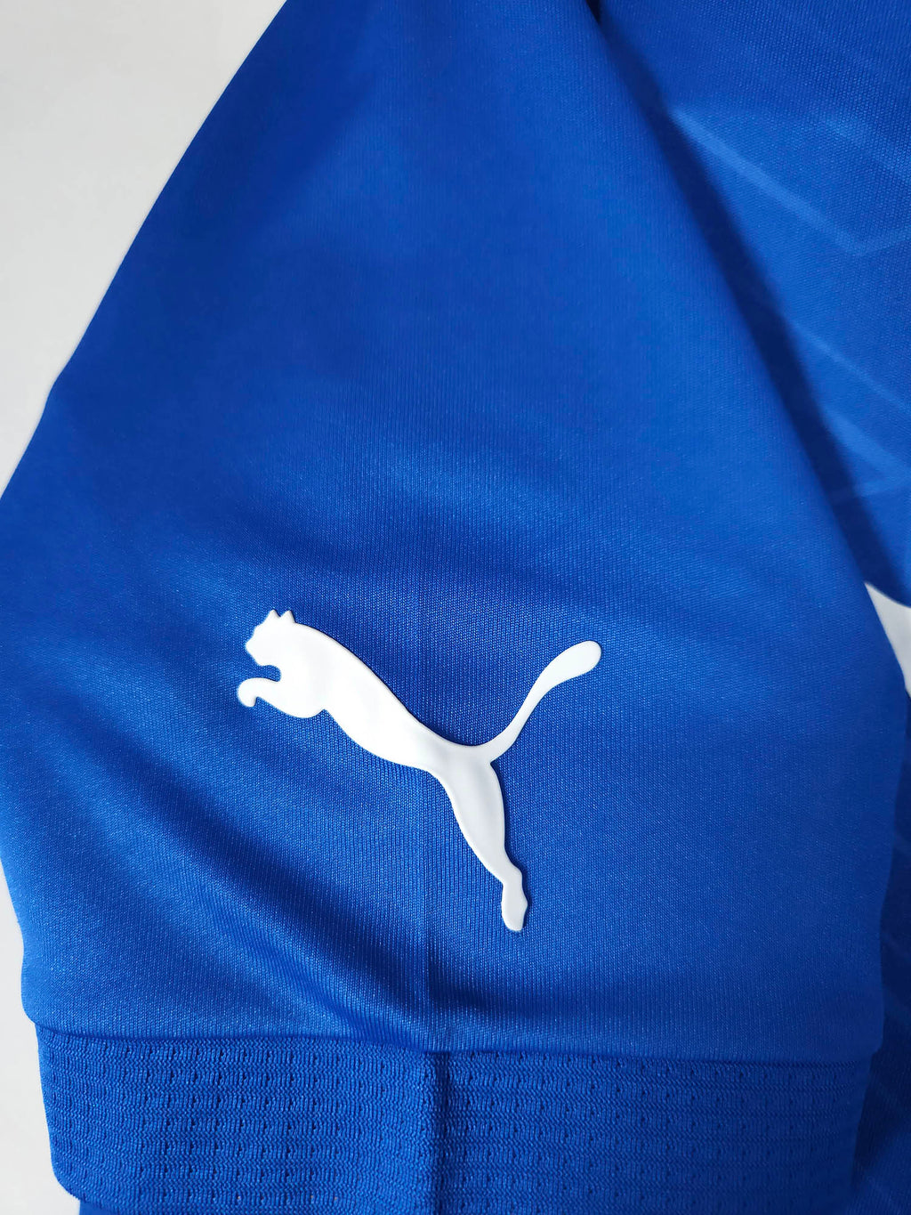 2012-13 Italy Home Shirt - detailed view