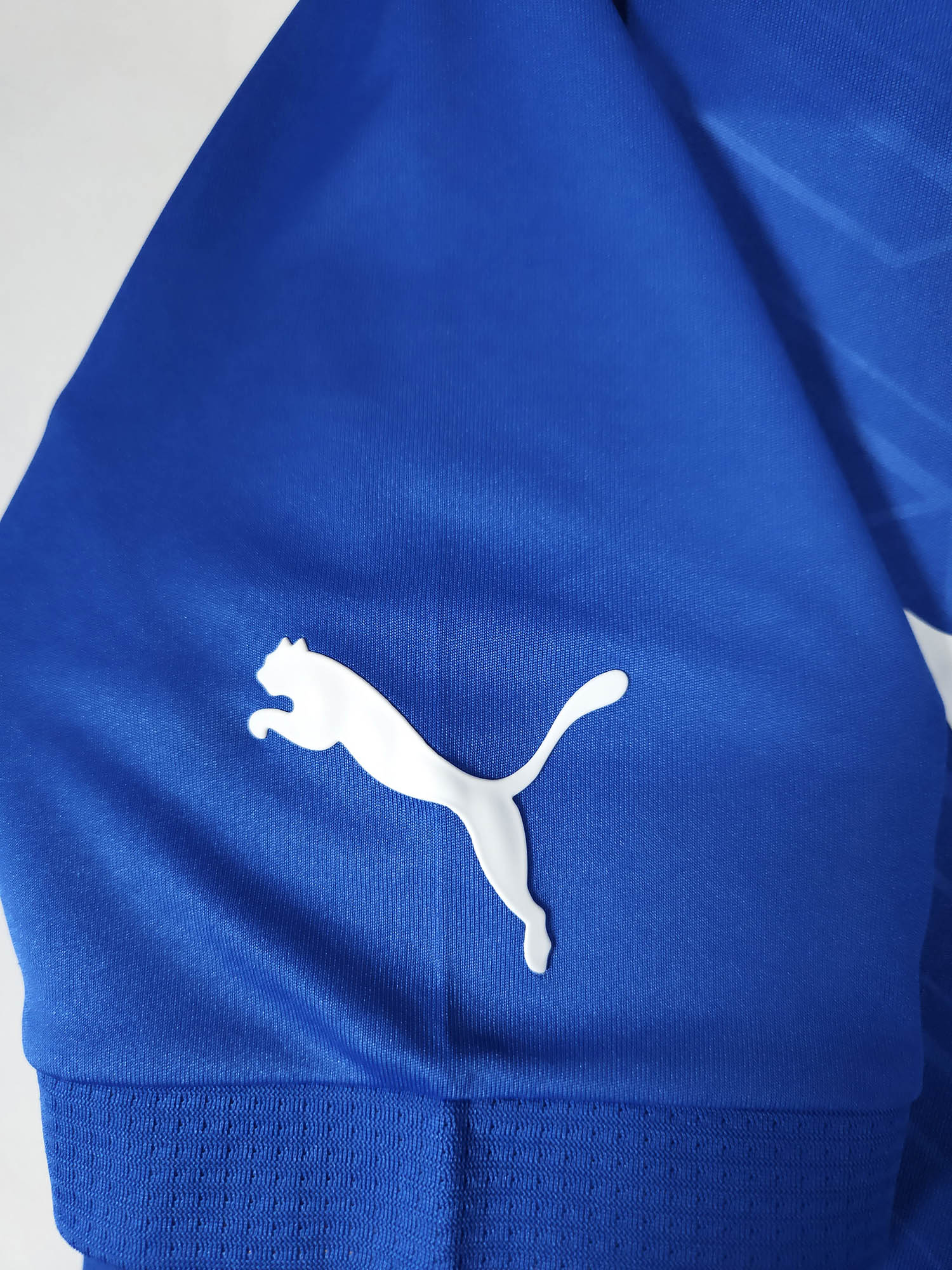 2012-13 Italy Home Shirt detailed view 5