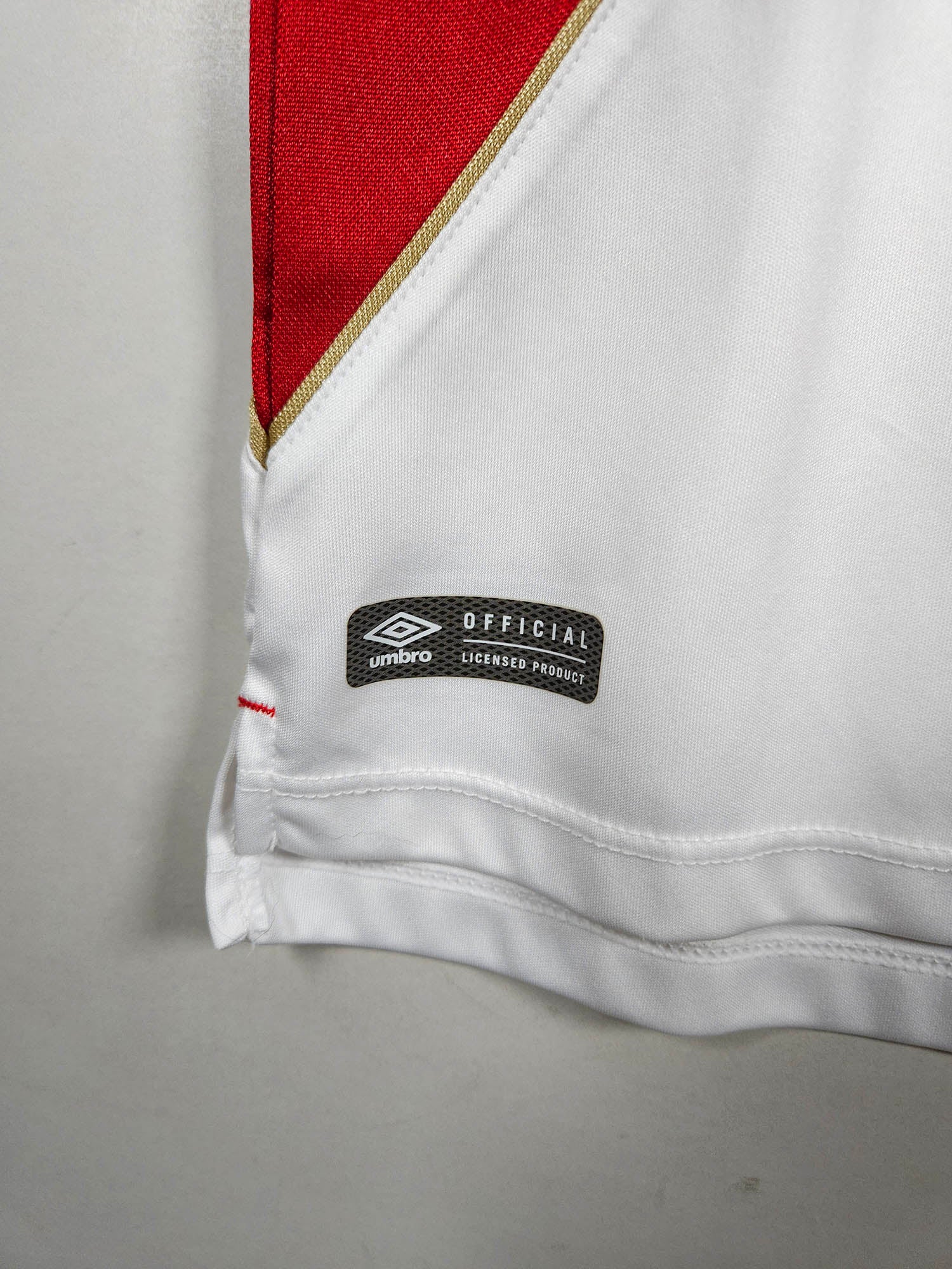 2018 Peru Home Shirt detailed view 2