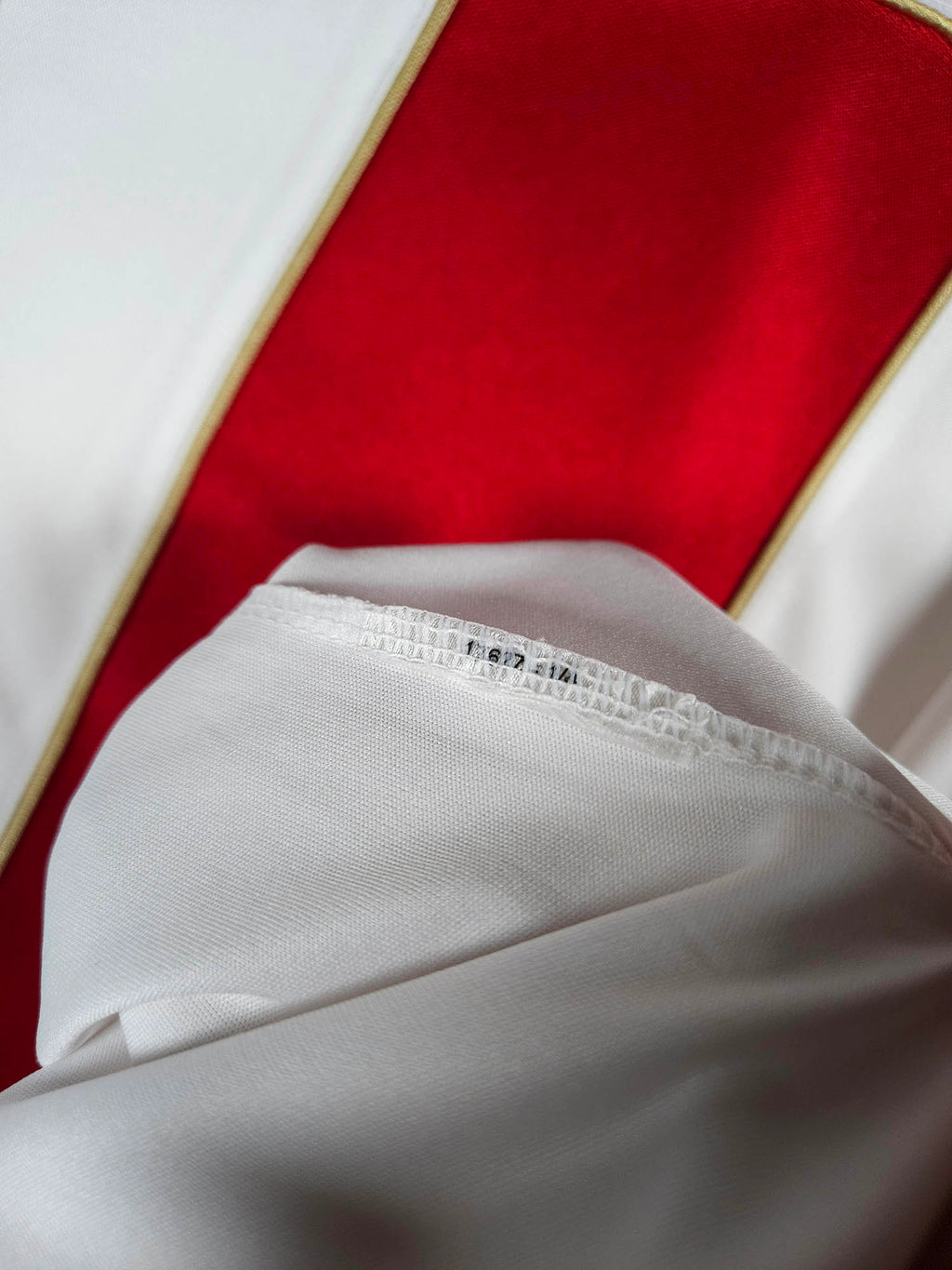 2018 Peru Home Shirt - detailed view