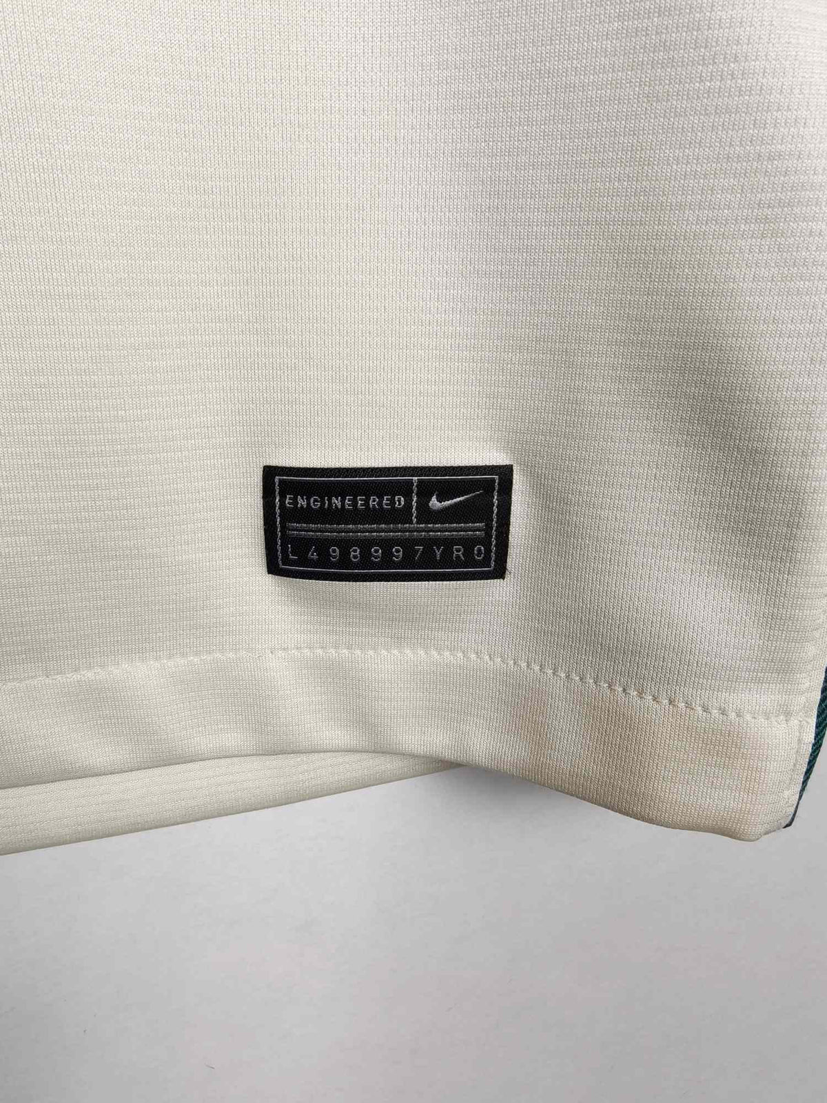 2021-22 Liverpool Away Shirt - detailed view