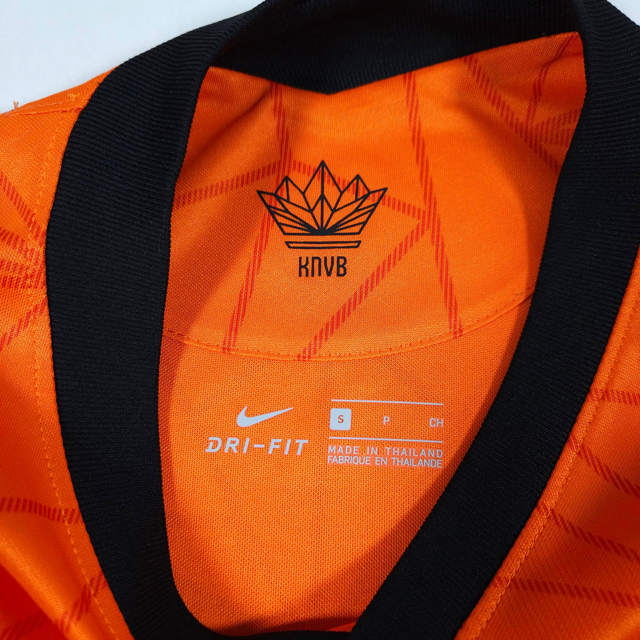2020-21 Netherlands Home Shirt detailed view 5