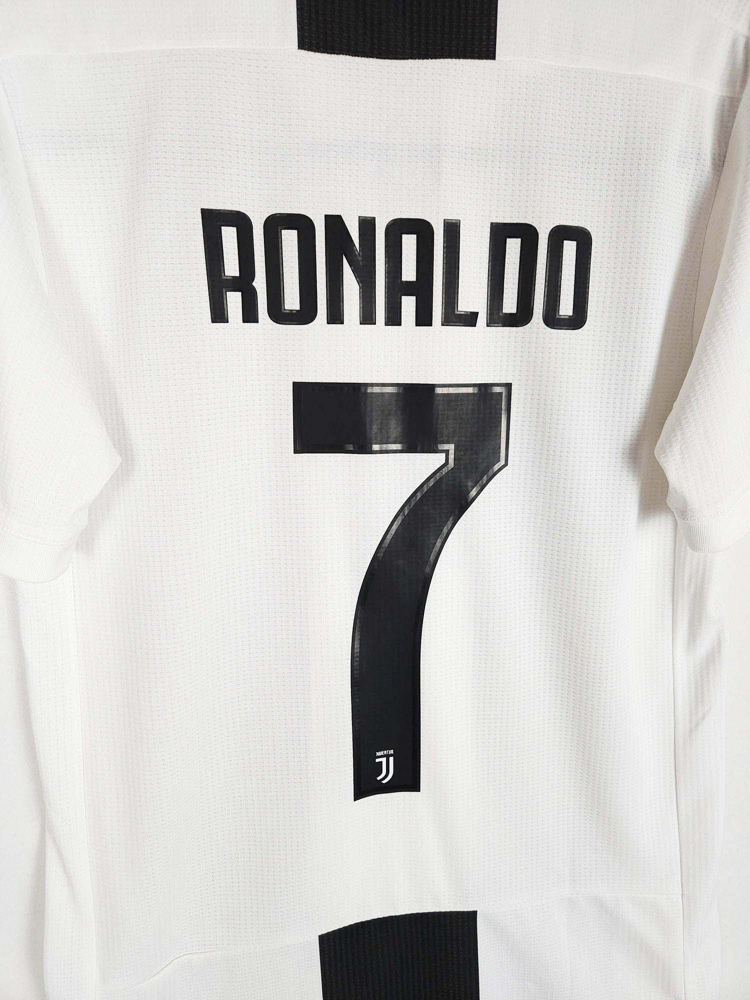 2018-19 Juventus Home Shirt Ronaldo #7 (Pro)
