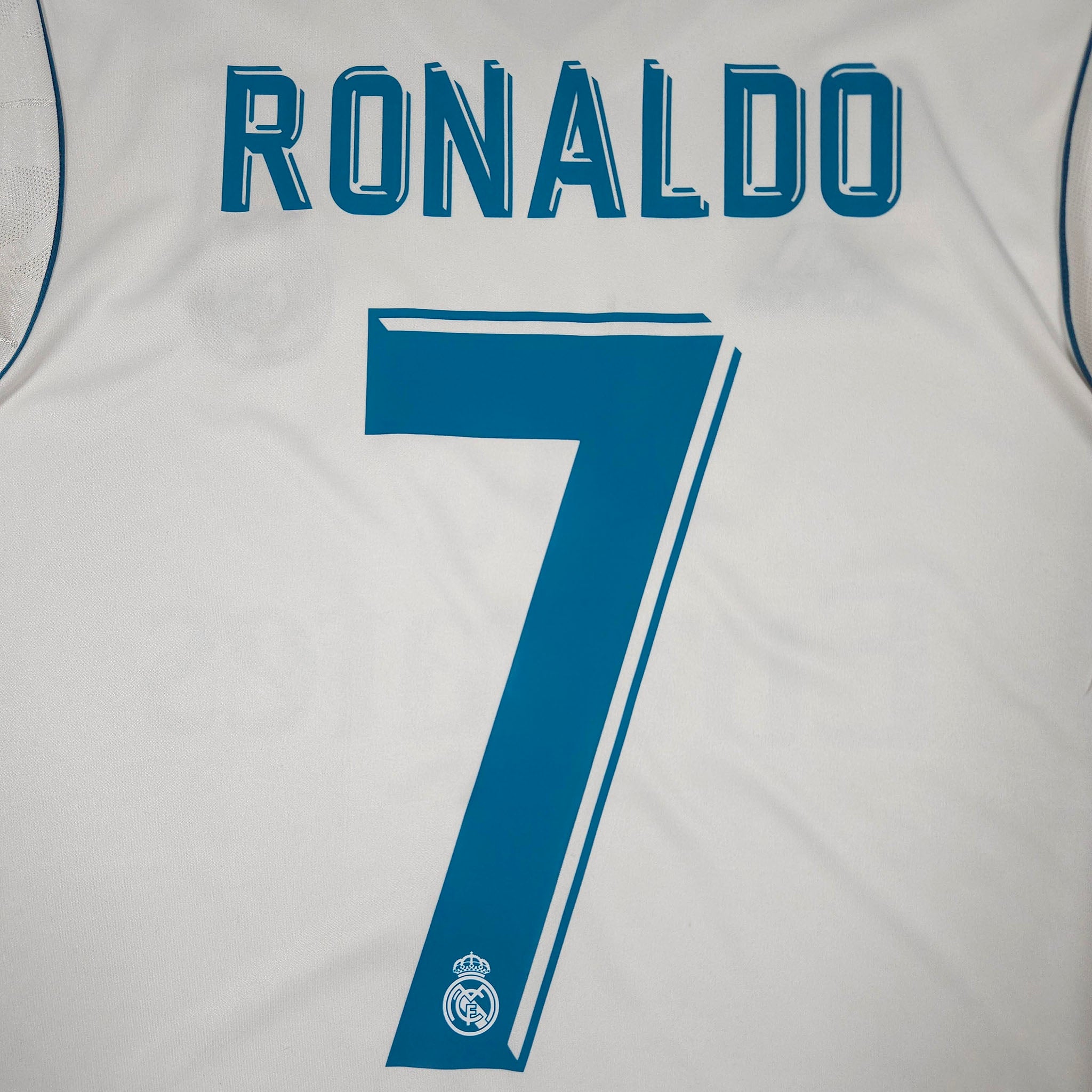 Real Madrid Home Shirt 2017-18 – Ronaldo #7 detailed view 6
