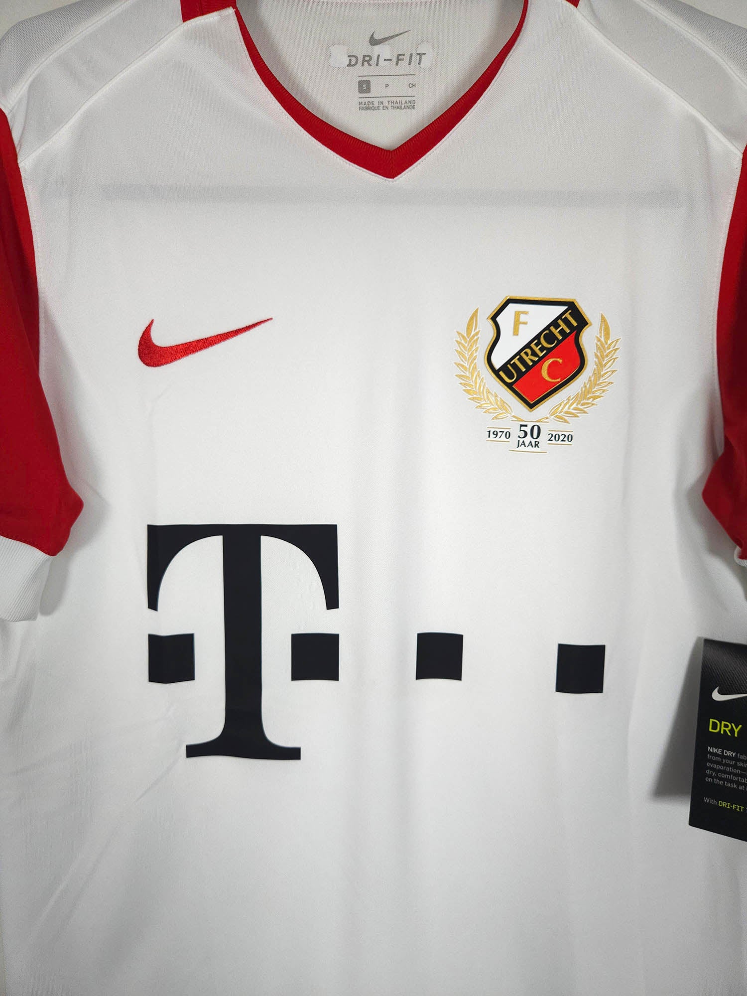 2020-21 Utrecht Thuisshirt