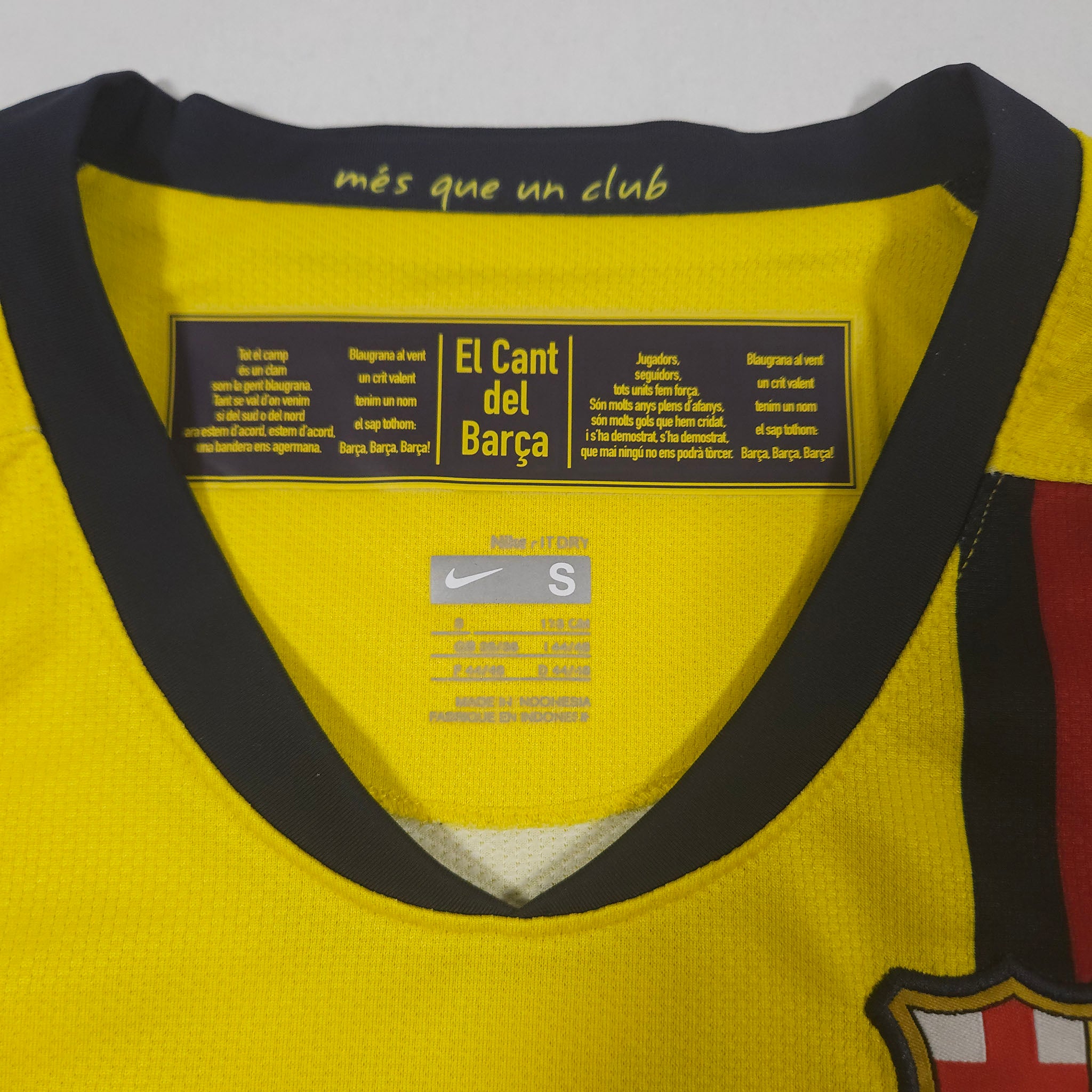 Barcelona Away Shirt 2008-09 – Messi #10 detailed view 12