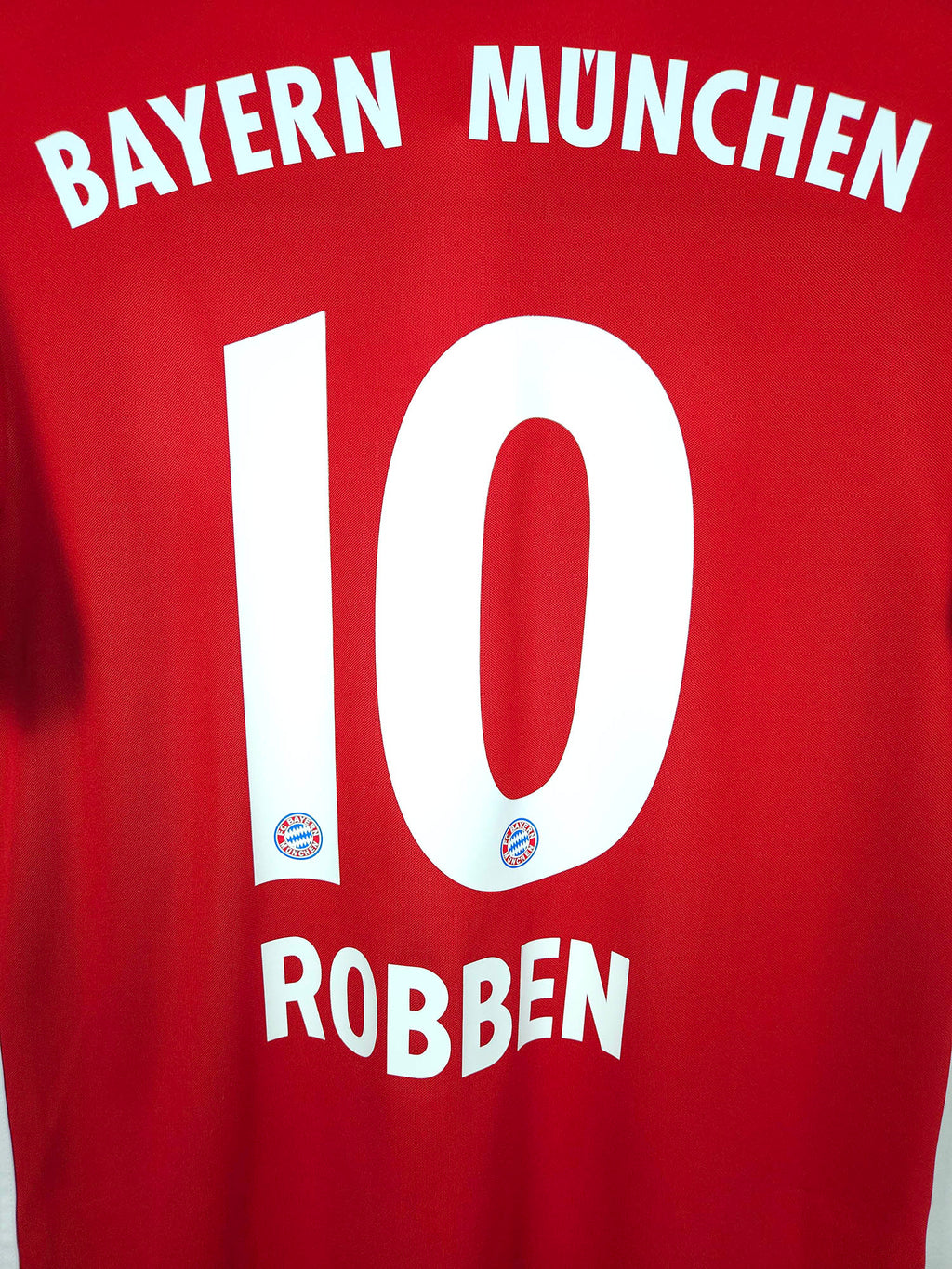 2016-17 Bayern Munich Home Shirt Robben #10 - detailed view