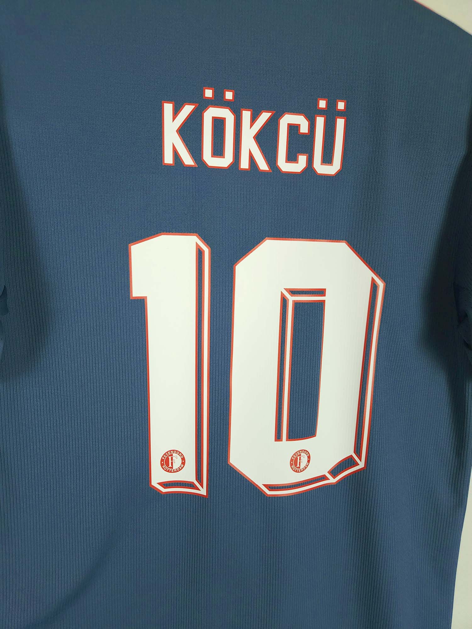 2022-23 Feyenoord uitshirt Kökçü #10