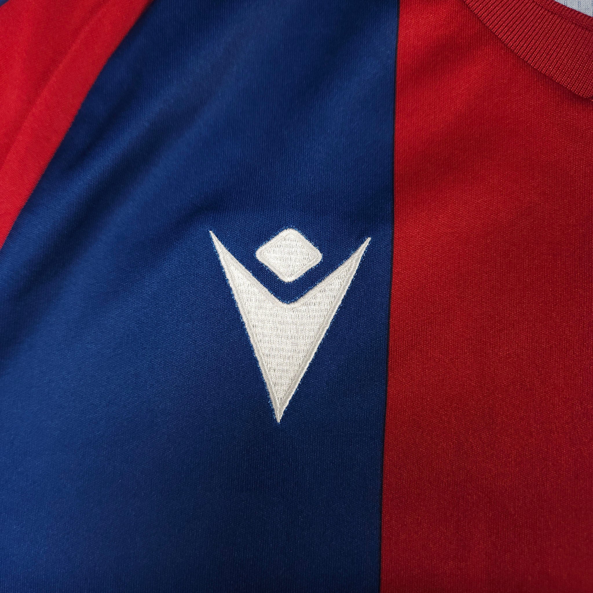 2020-21 Levante Home Shirt detailed view 2