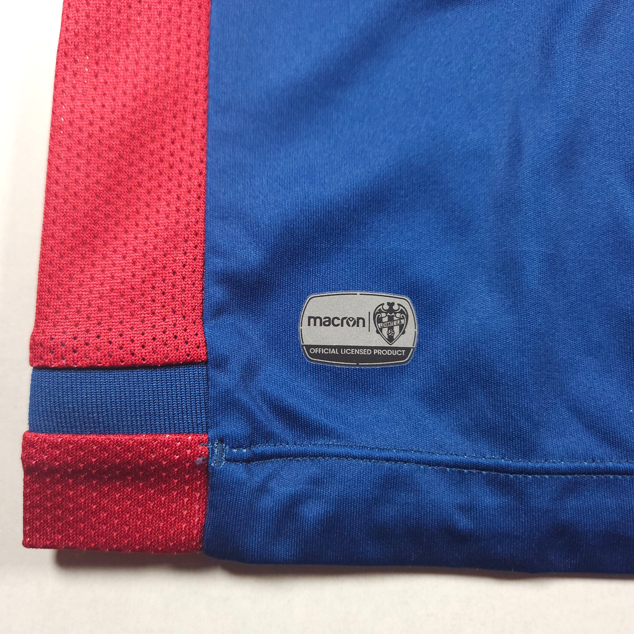2020-21 Levante Home Shirt detailed view 4
