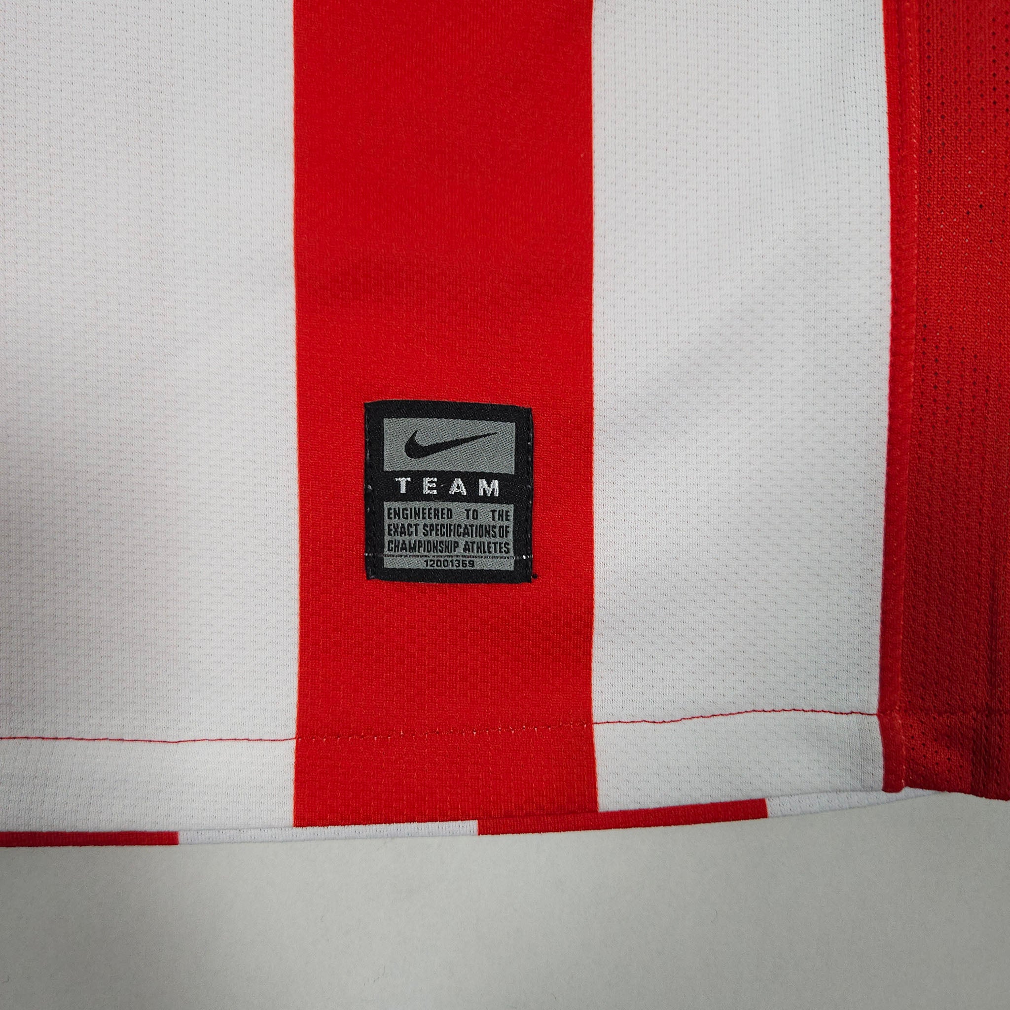 2009-10 Atletico Madrid Home Shirt detailed view 5
