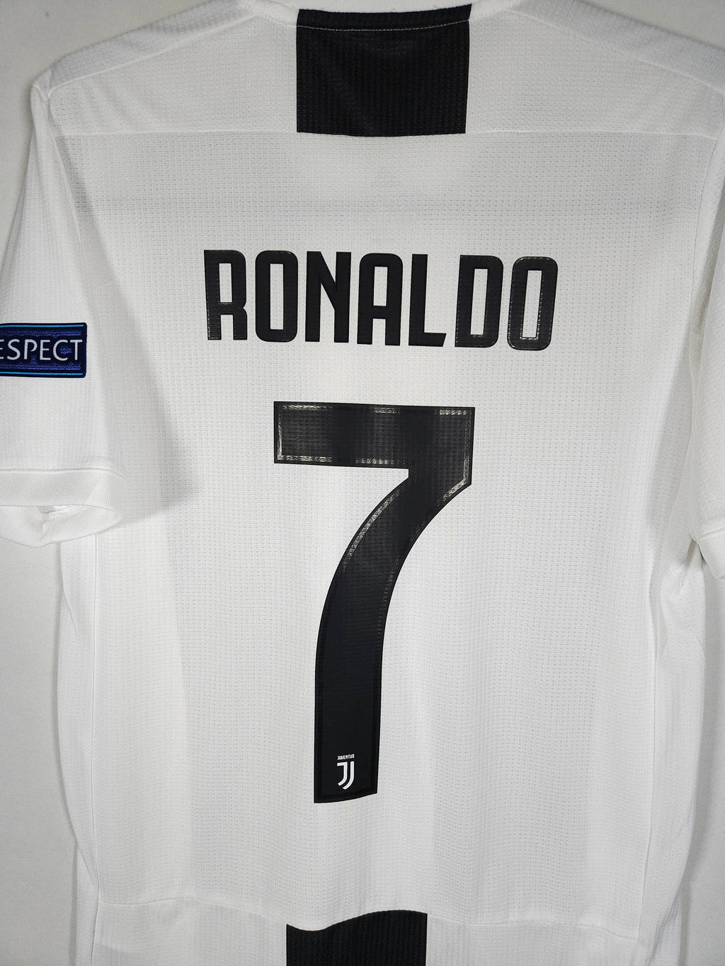 2018-19 Juventus Home Shirt Ronaldo #7 (Pro) - detailed view