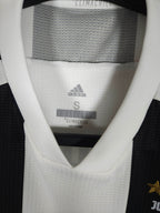 2018-19 Juventus Home Shirt Ronaldo #7 (Pro) - detailed view