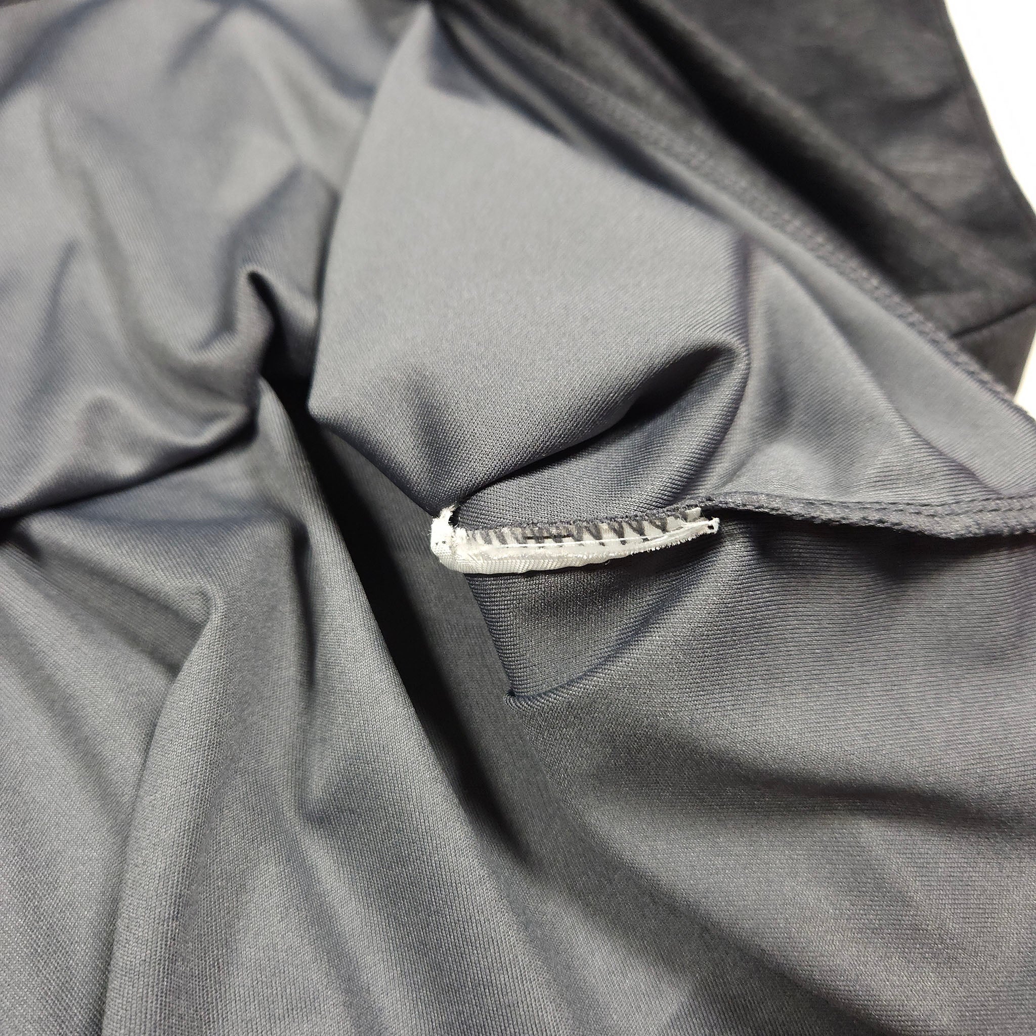 2020-21 Bologna Training Shirt detailed view 7
