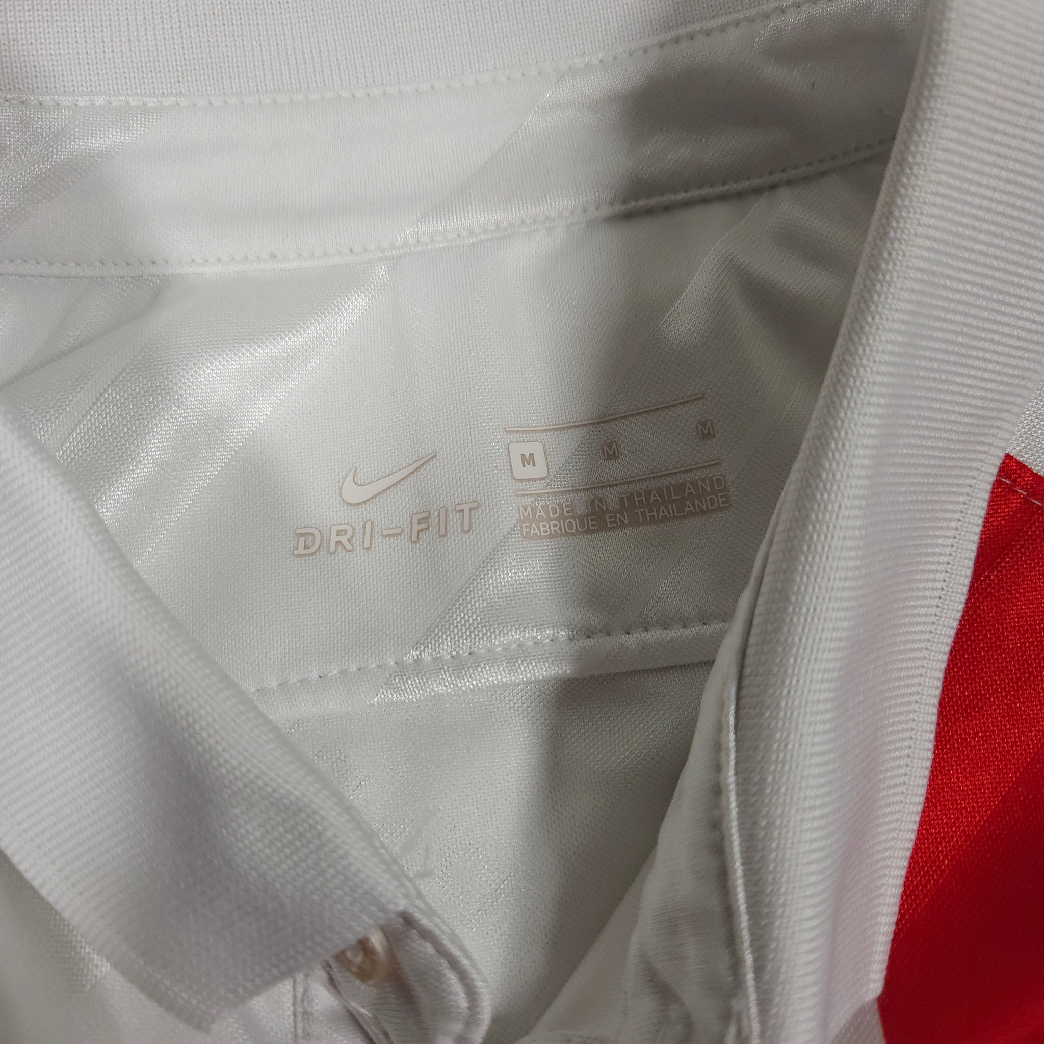 2019-20 Paris Saint-Germain Third Shirt Mbappé #7 detailed view 8