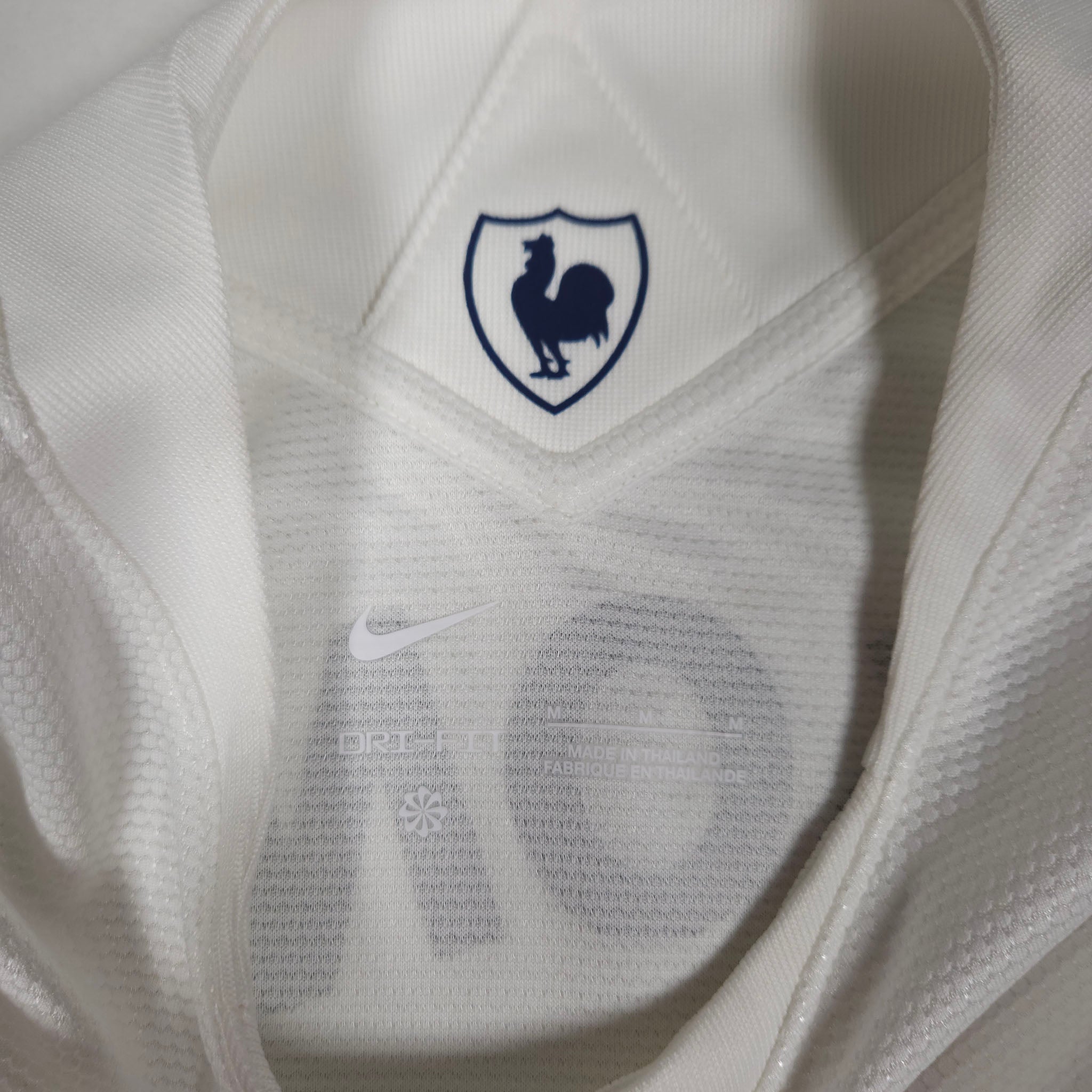 2021-22 Tottenham Hotspur Home Shirt Son #7 detailed view 11