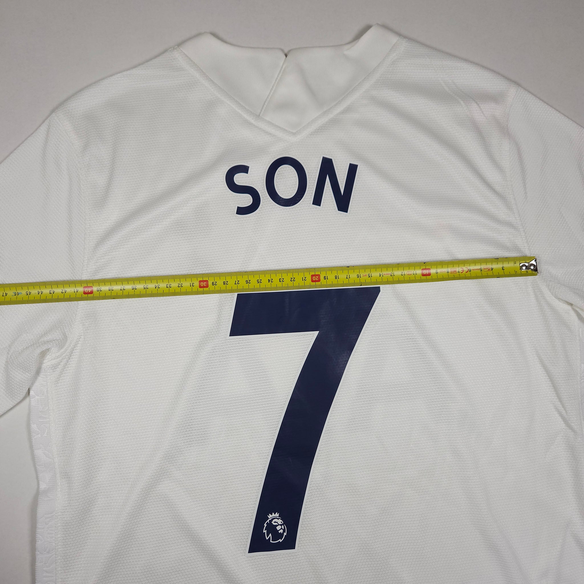 2021-22 Tottenham Hotspur Home Shirt Son #7 detailed view 16