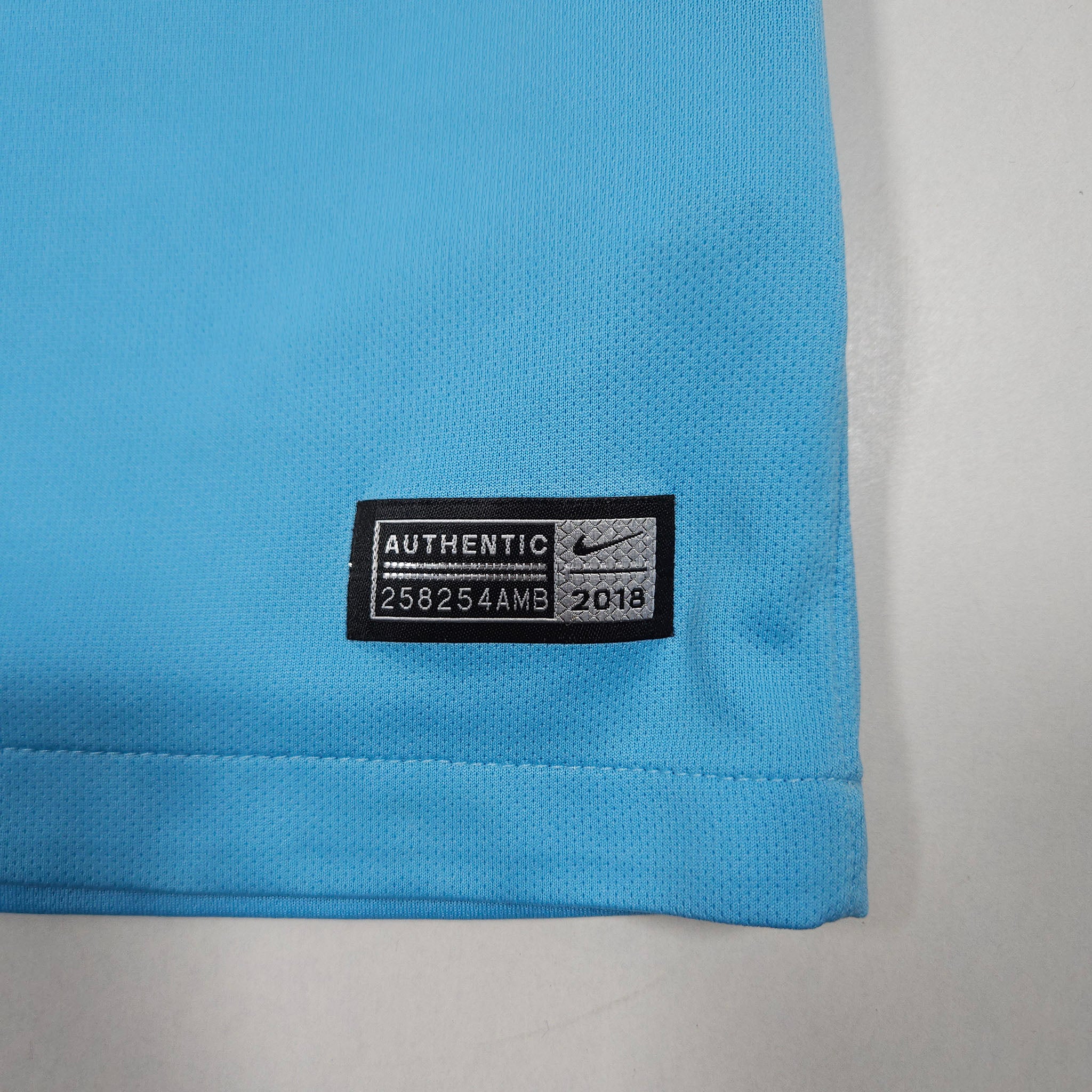 2018-19 Atletico Madrid Away Shirt Griezmann #7 detailed view 4