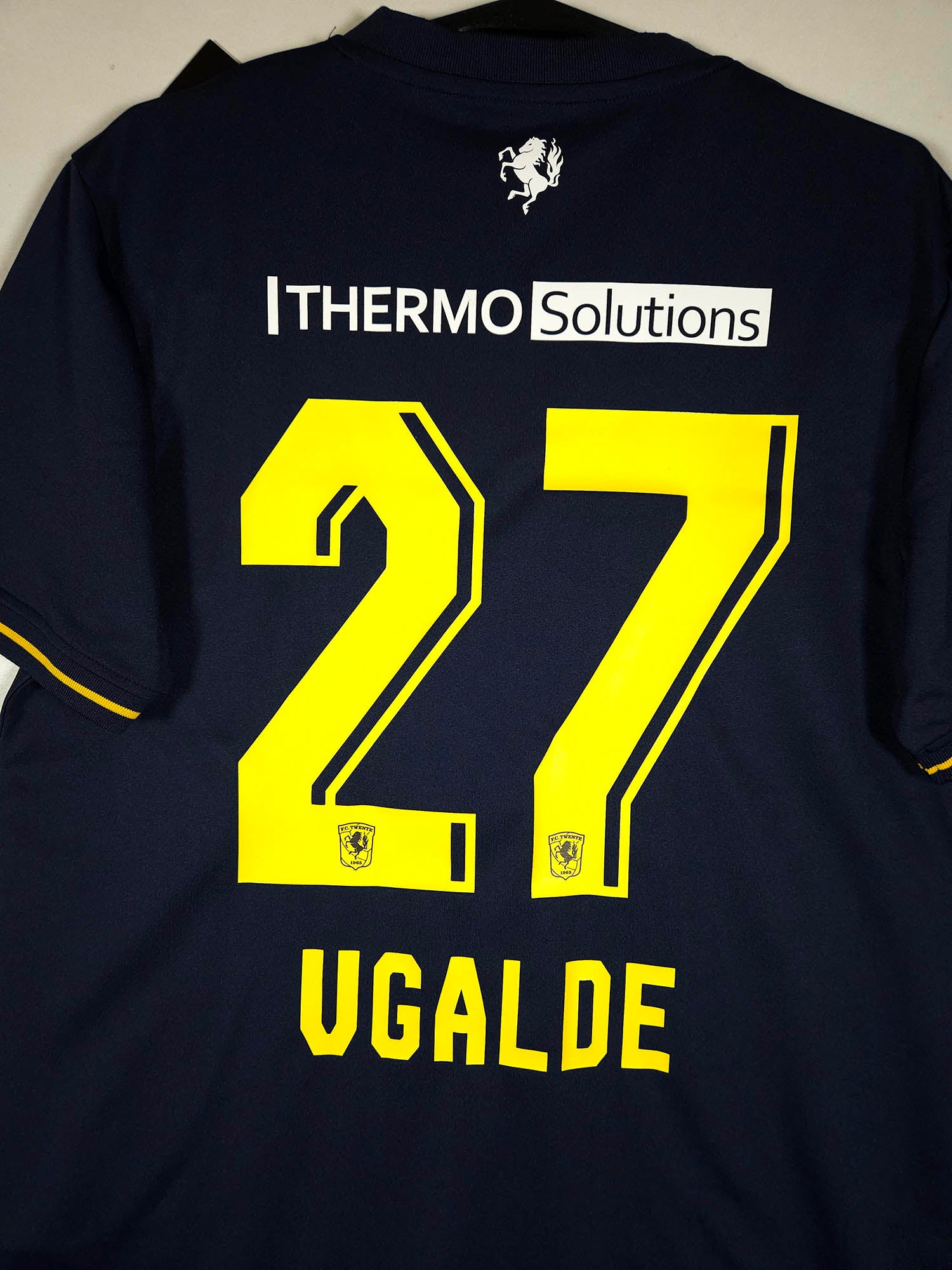 2023-24 Twente Uitshirt Ugalde #27