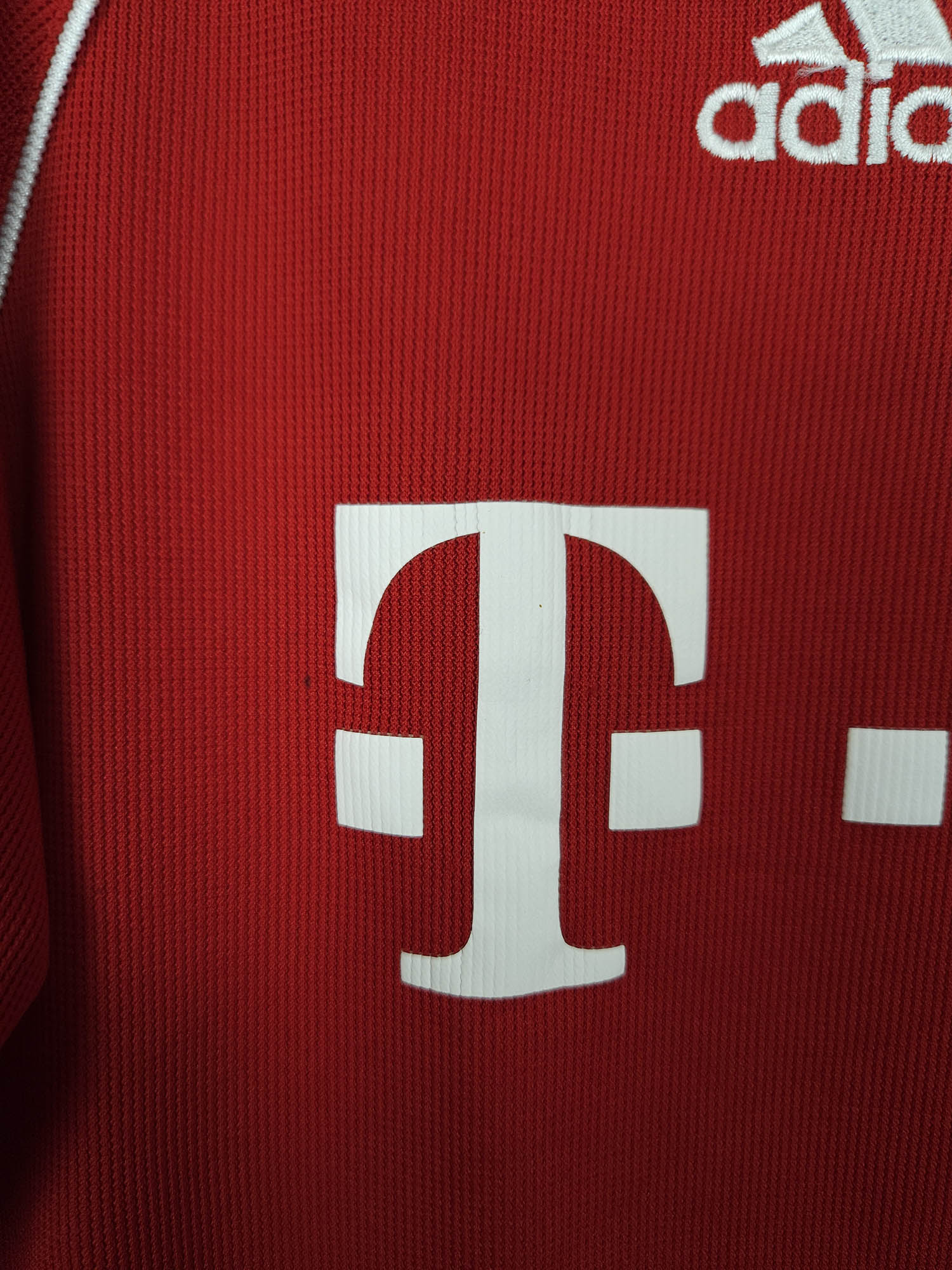 2005-06 Bayern Munich Home Shirt Makaay #10 - detailed view