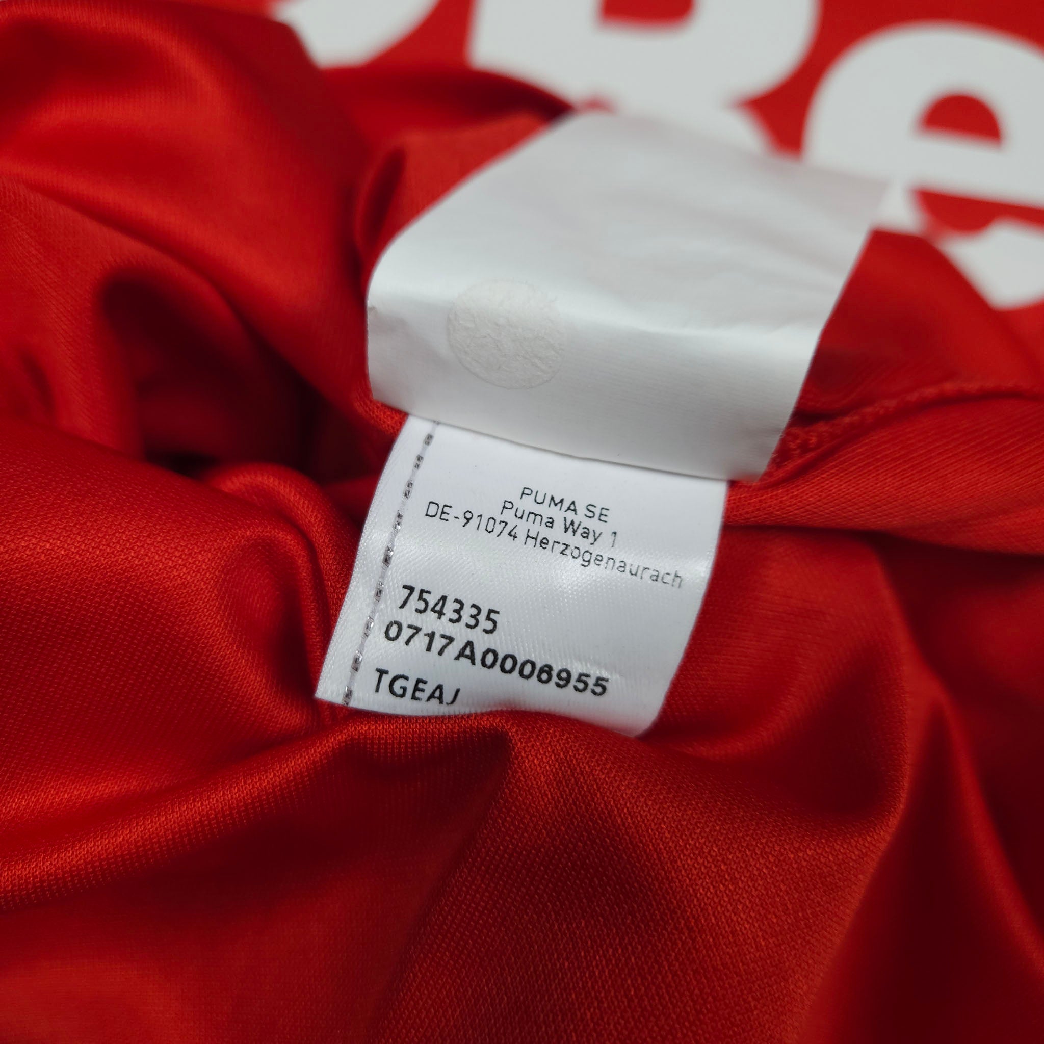 2017-18 Rangers Away Shirt detailed view 7