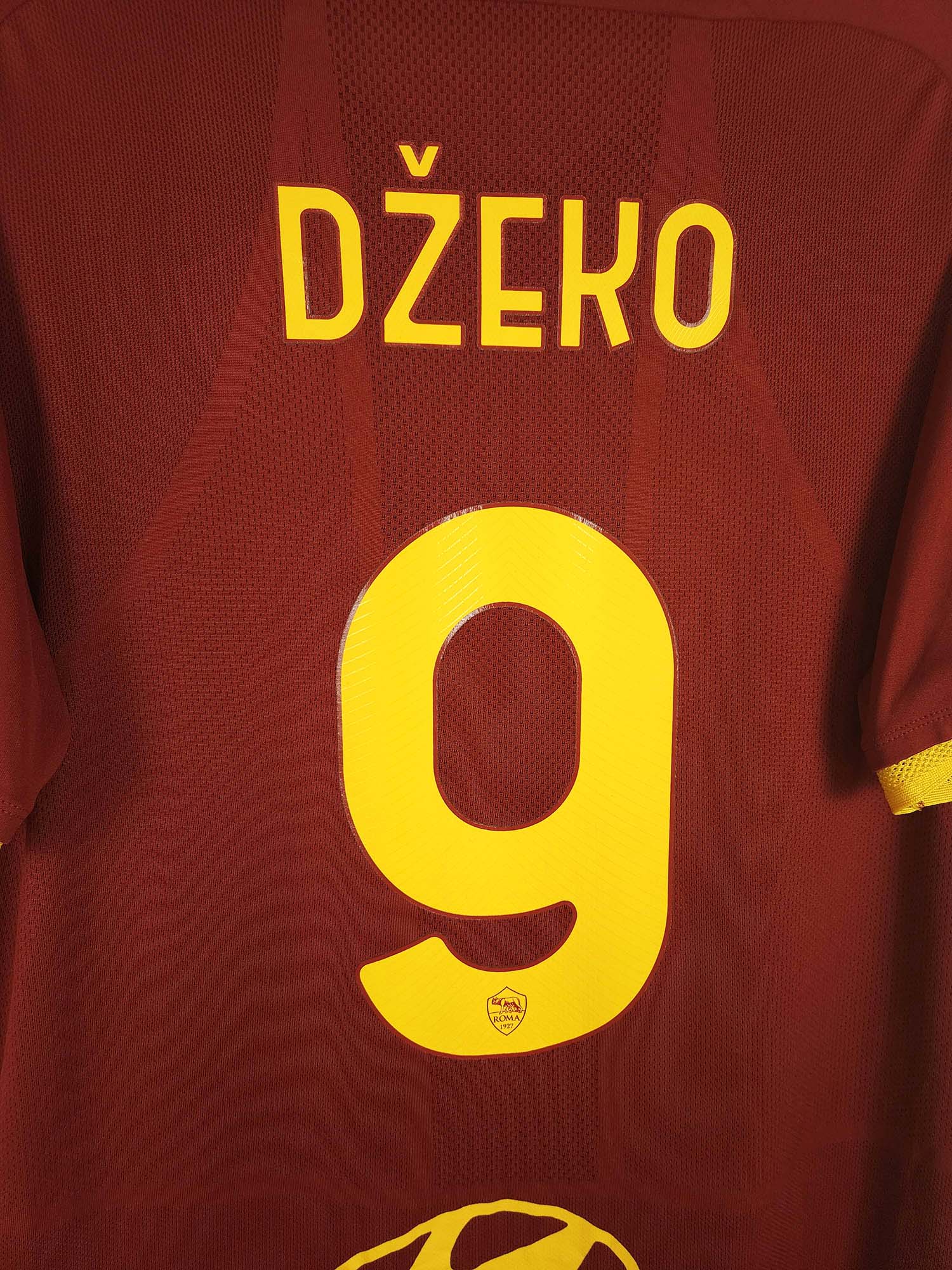 2021-22 AS Roma thuisshirt Džeko #9