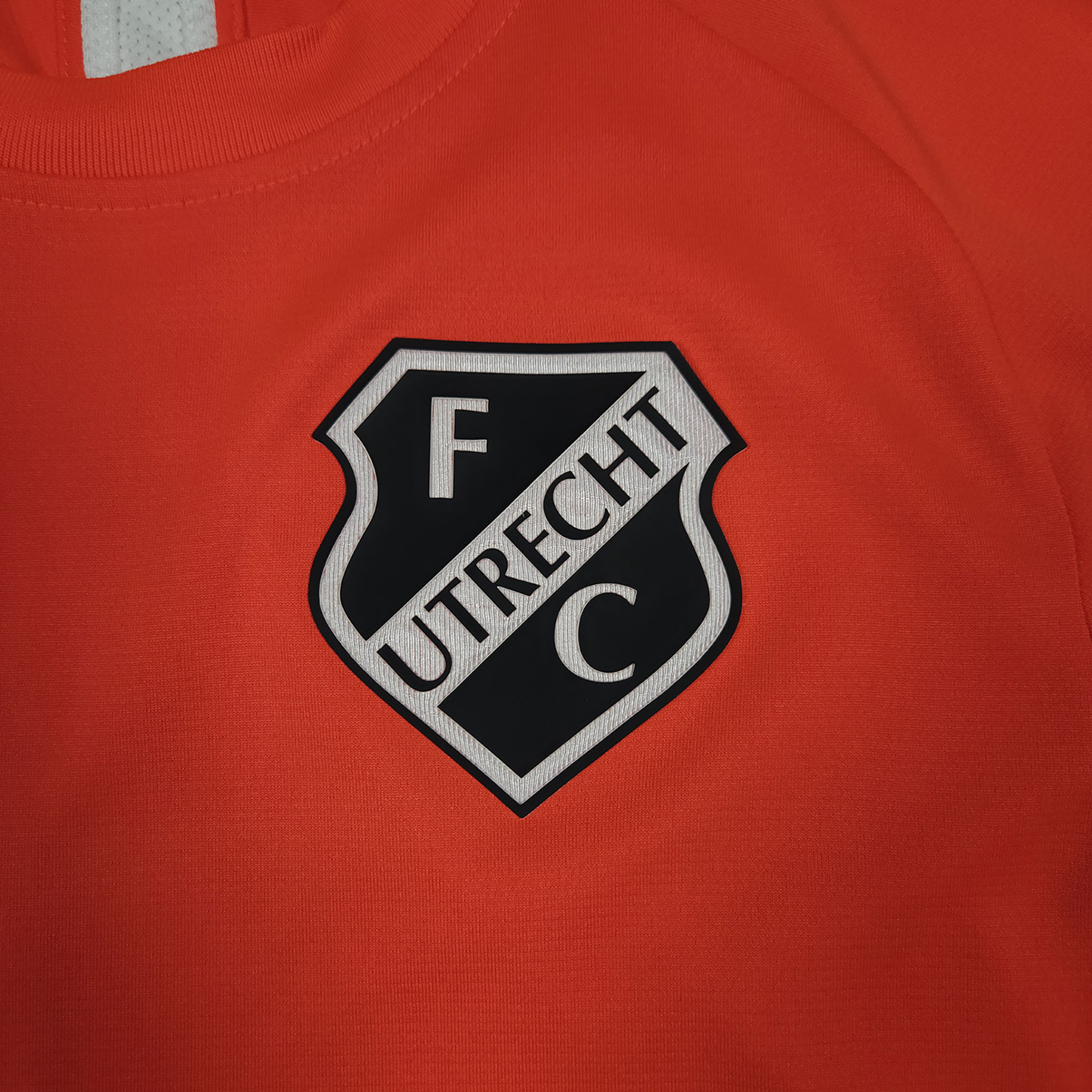 2019-20 Utrecht Training Shirt detailed view 1