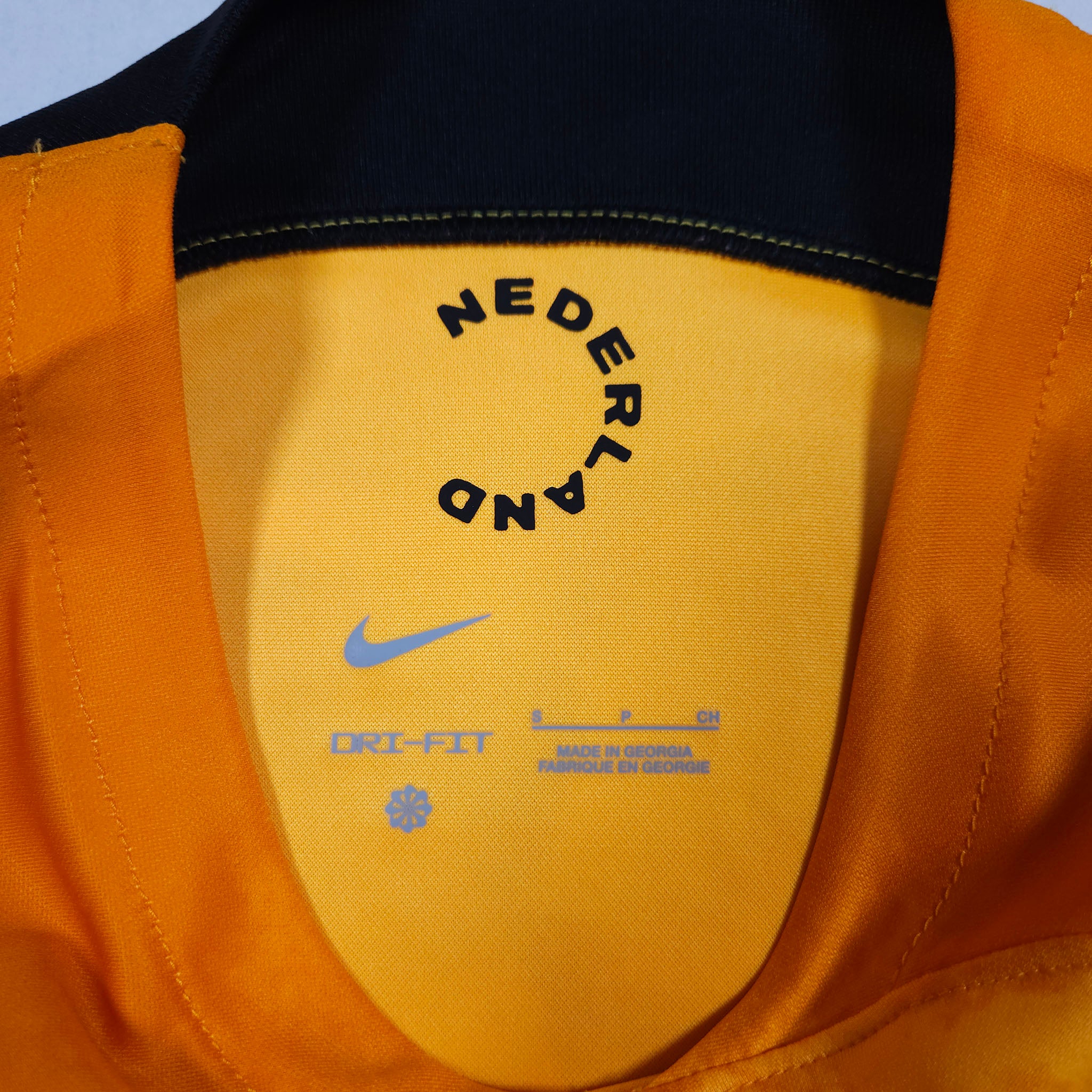 2022-23 Netherlands Home Shirt detailed view 4