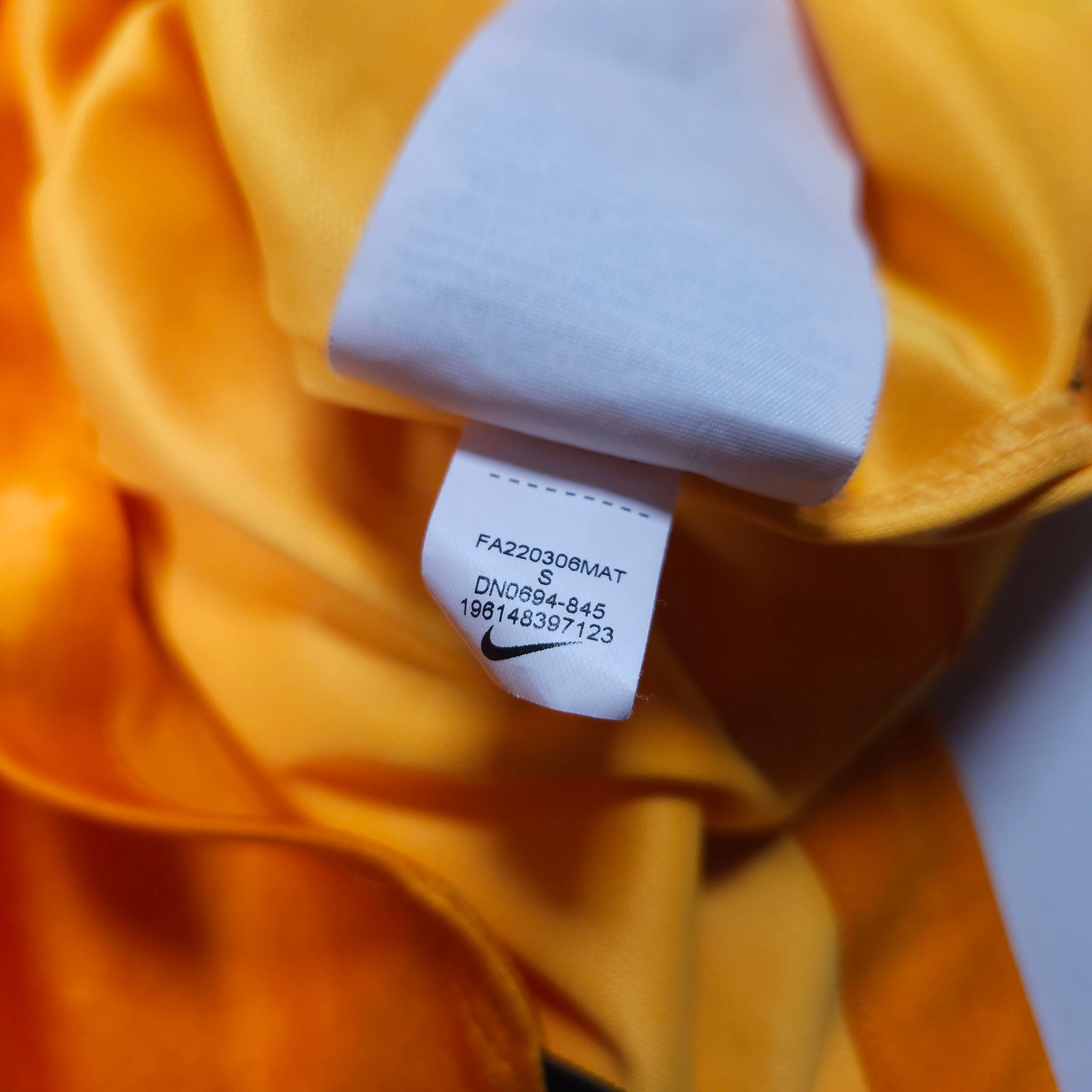 2022-23 Netherlands Home Shirt detailed view 6