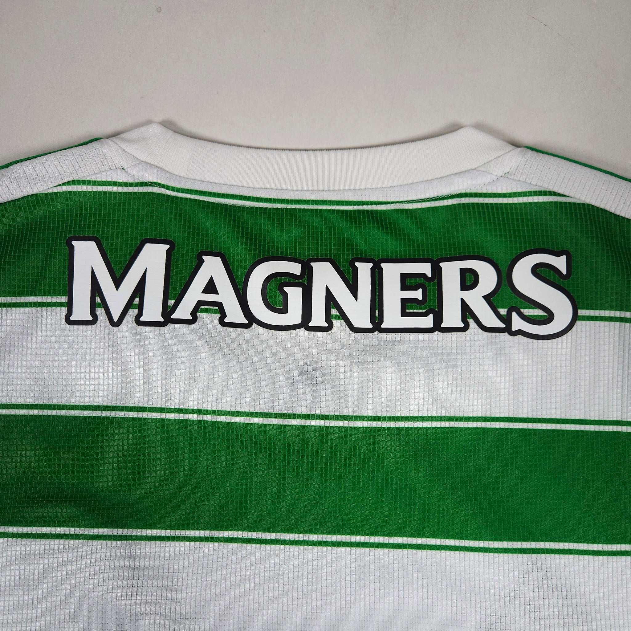 2021-22 Celtic Home Shirt detailed view 6
