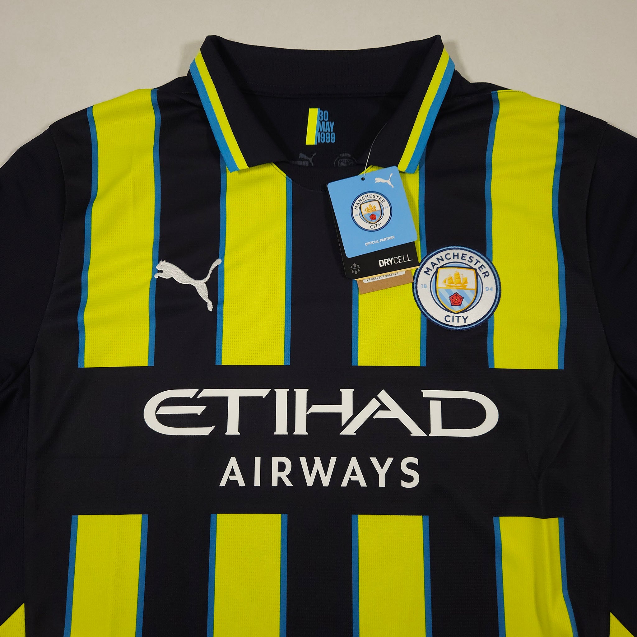 Manchester City Away Shirt 2024-25 – Haaland #9 detailed view 1