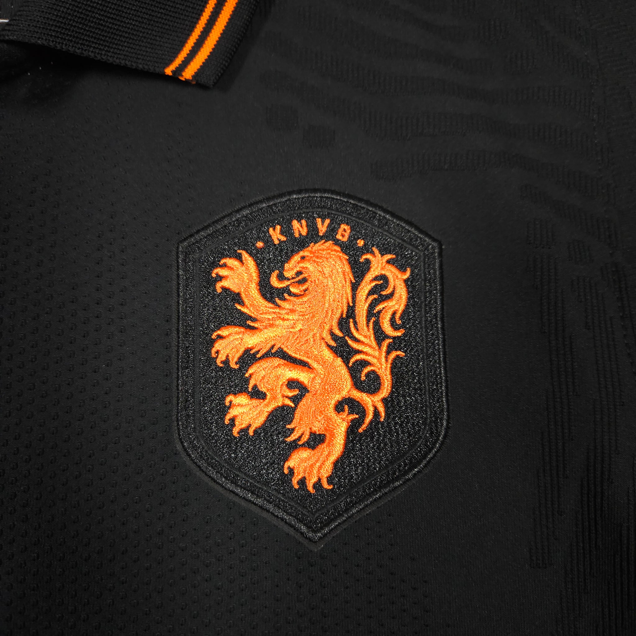 2020-21 Netherlands Authentic Away Shirt detailed view 2