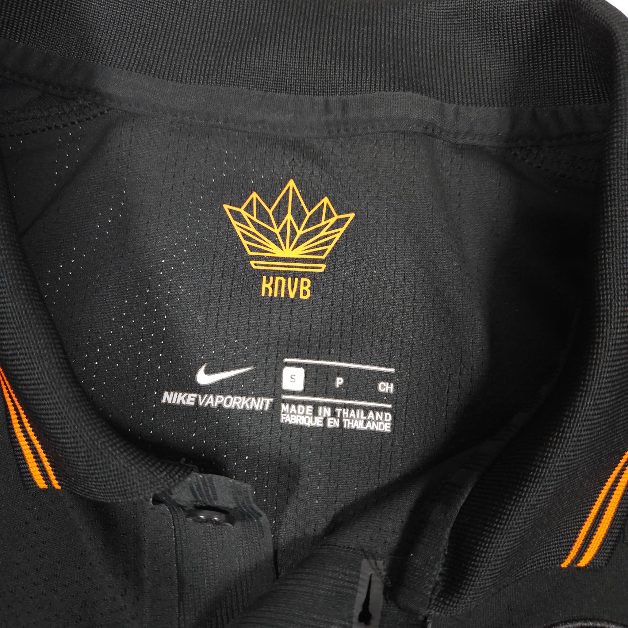 2020-21 Netherlands Authentic Away Shirt detailed view 6