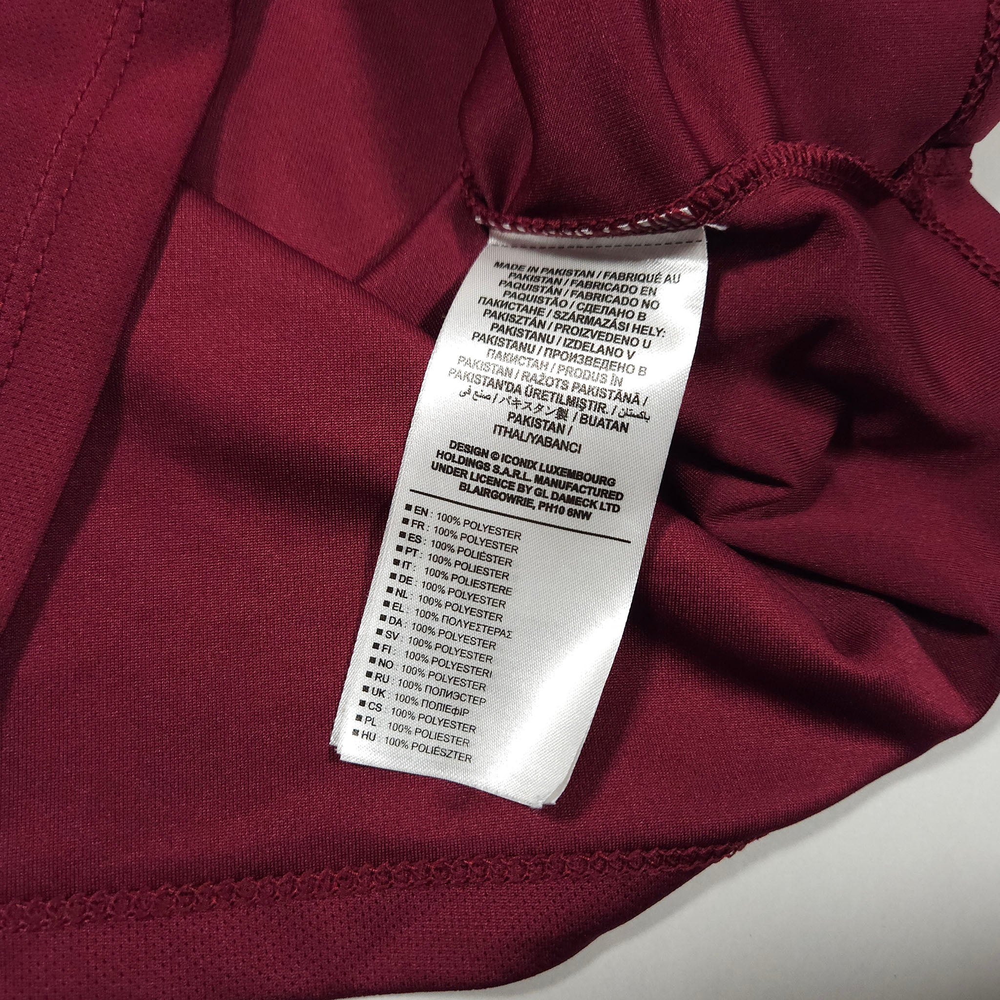 1. FC Nürnberg Training Shirt 2020-21 detailed view 5