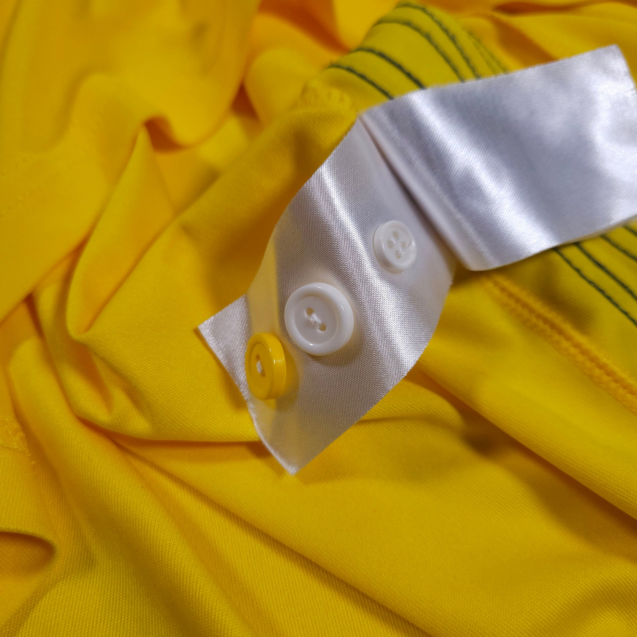2017-18 Fenerbahce Away Shirt detailed view 2