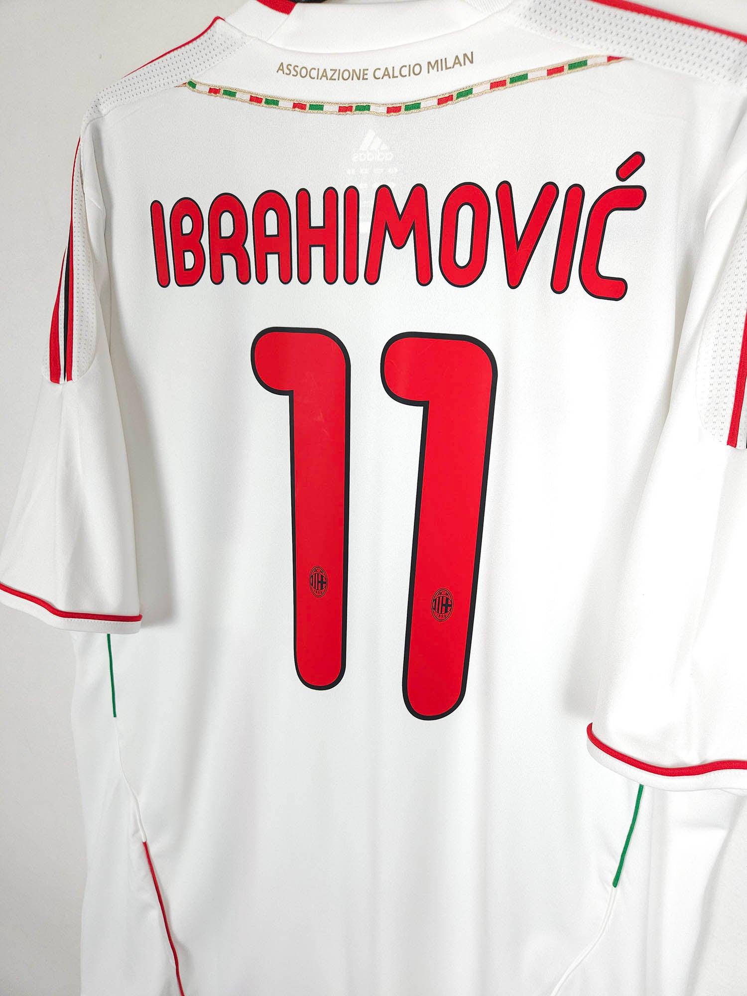 2011-12 AC Milan Away Shirt Ibrahimovic #11