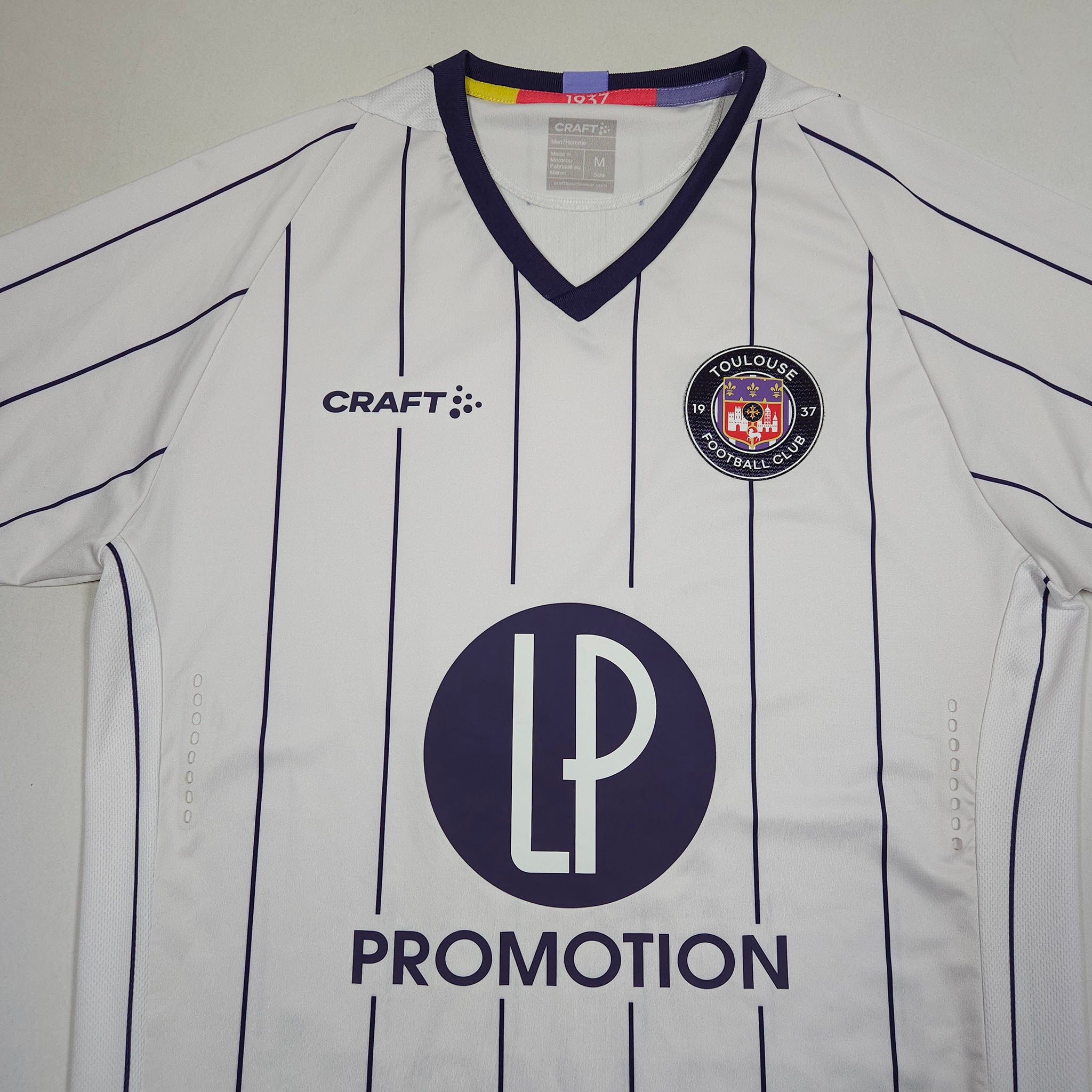 2022-23 Toulouse Home Shirt detailed view 1