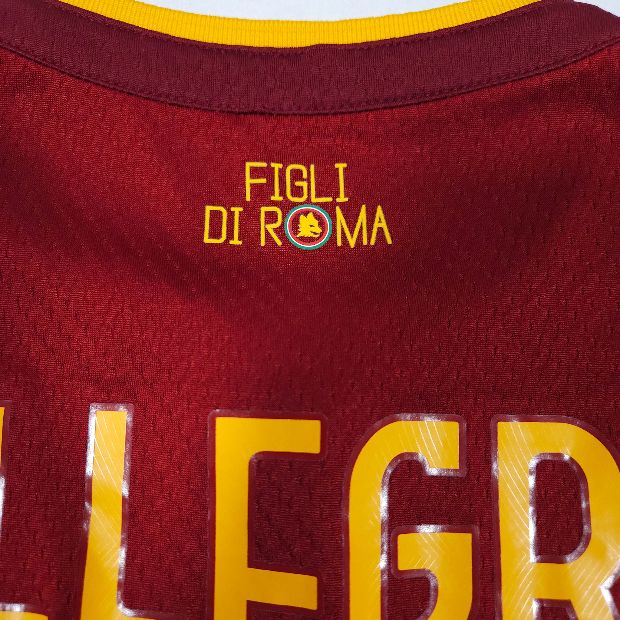 2022-23 AS Roma Home Shirt Pellegrini #7 - detailed view
