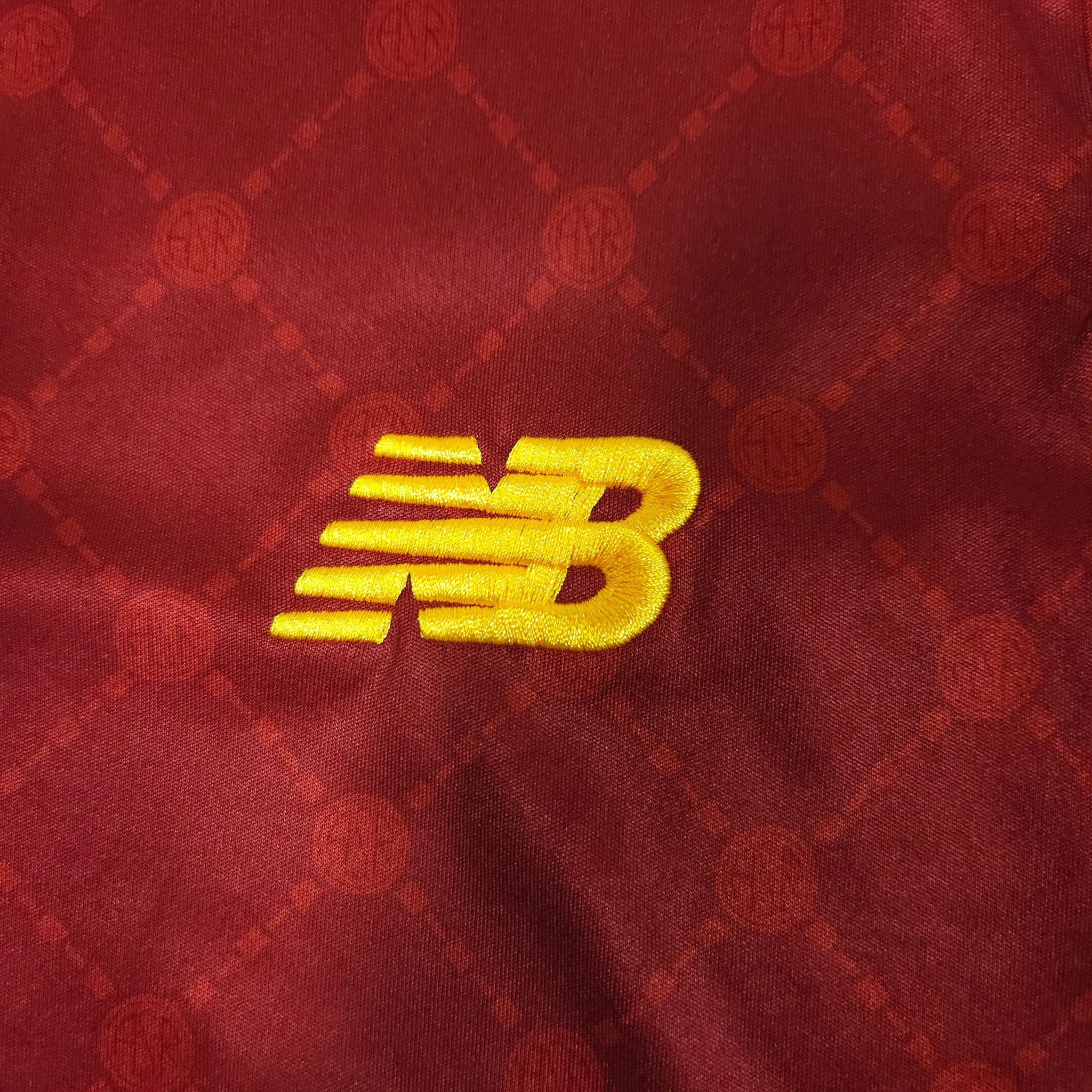 2022-23 AS Roma Home Shirt Pellegrini #7 - detailed view