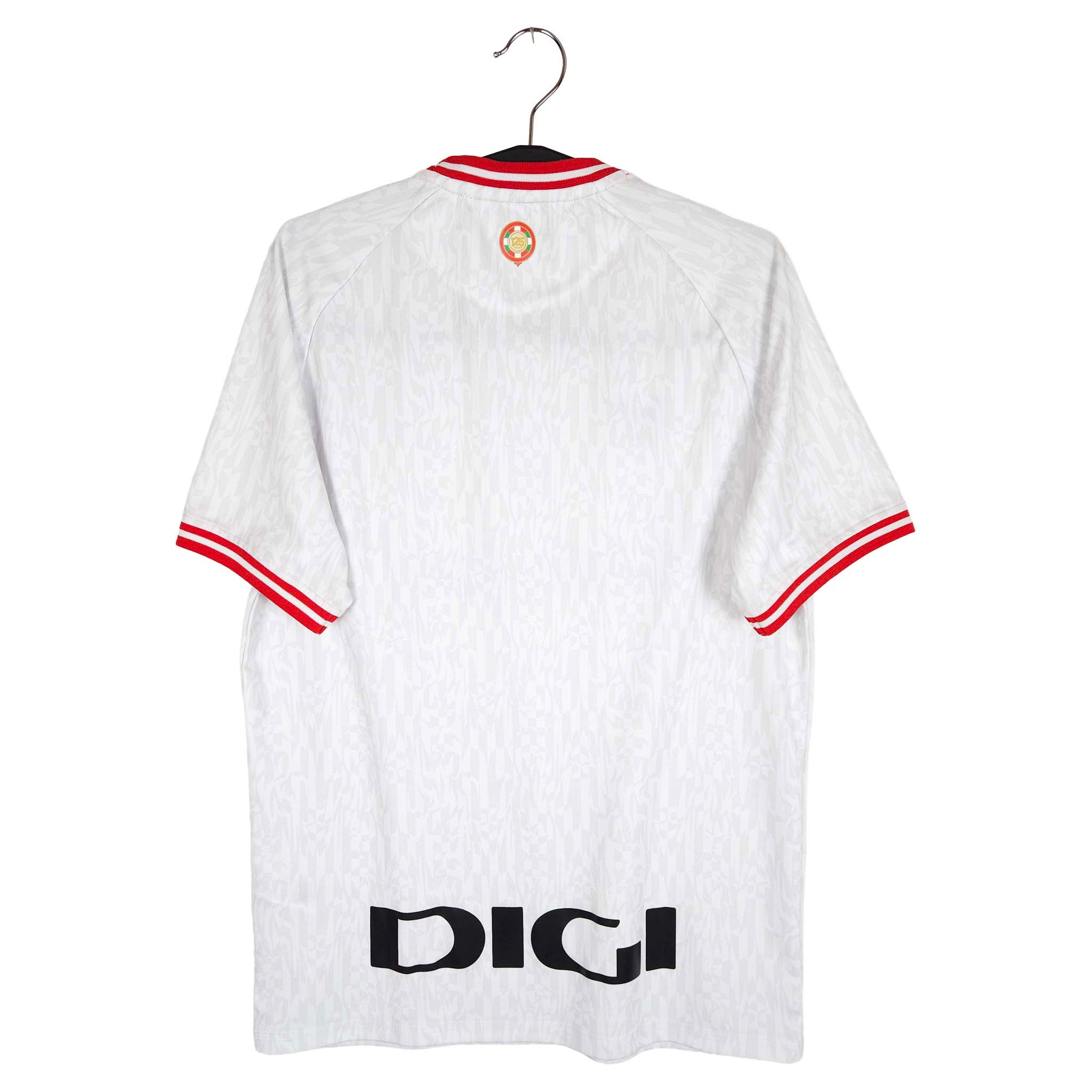 2023-24 Athletic Bilbao derde shirt