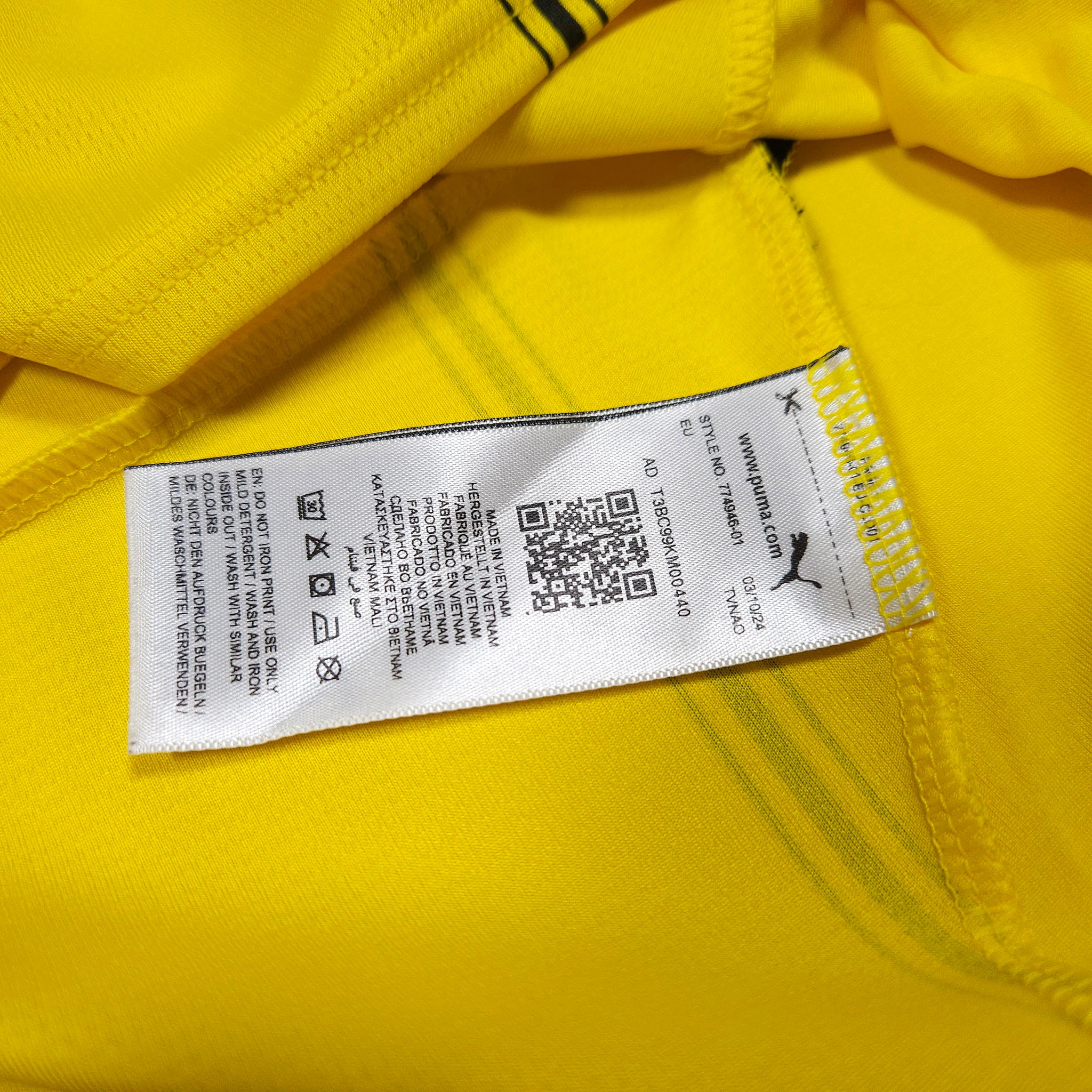 2024-25 Borussia Dortmund Home Shirt detailed view 9