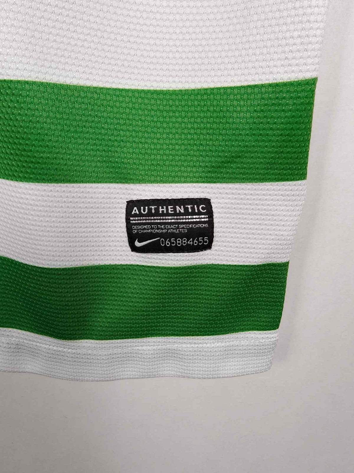 2012-13 Celtic Home Shirt - detailed view