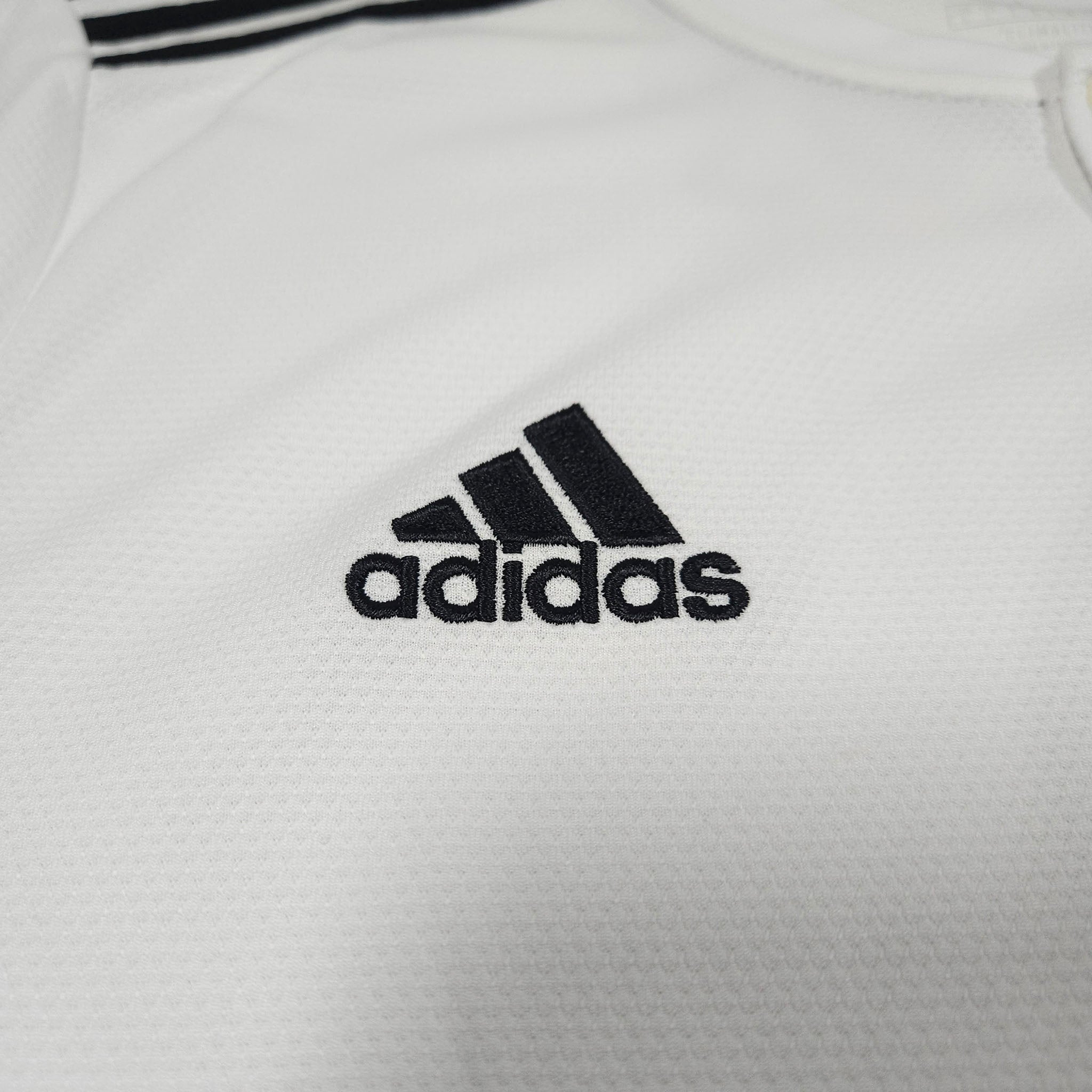 2018-19 Real Madrid Home Shirt Kroos #8 detailed view 3