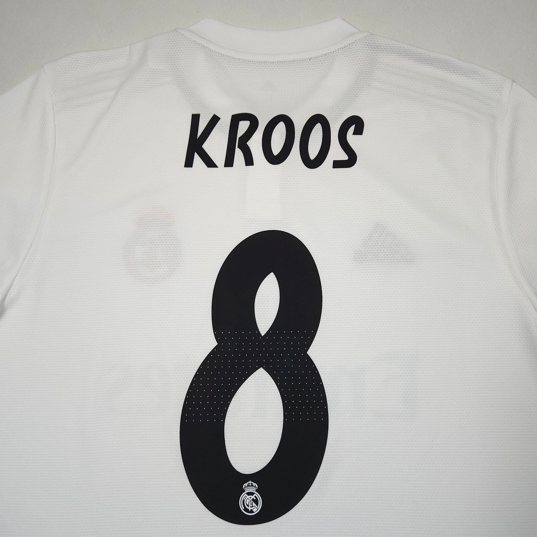 2018-19 Real Madrid Home Shirt Kroos #8 detailed view 6