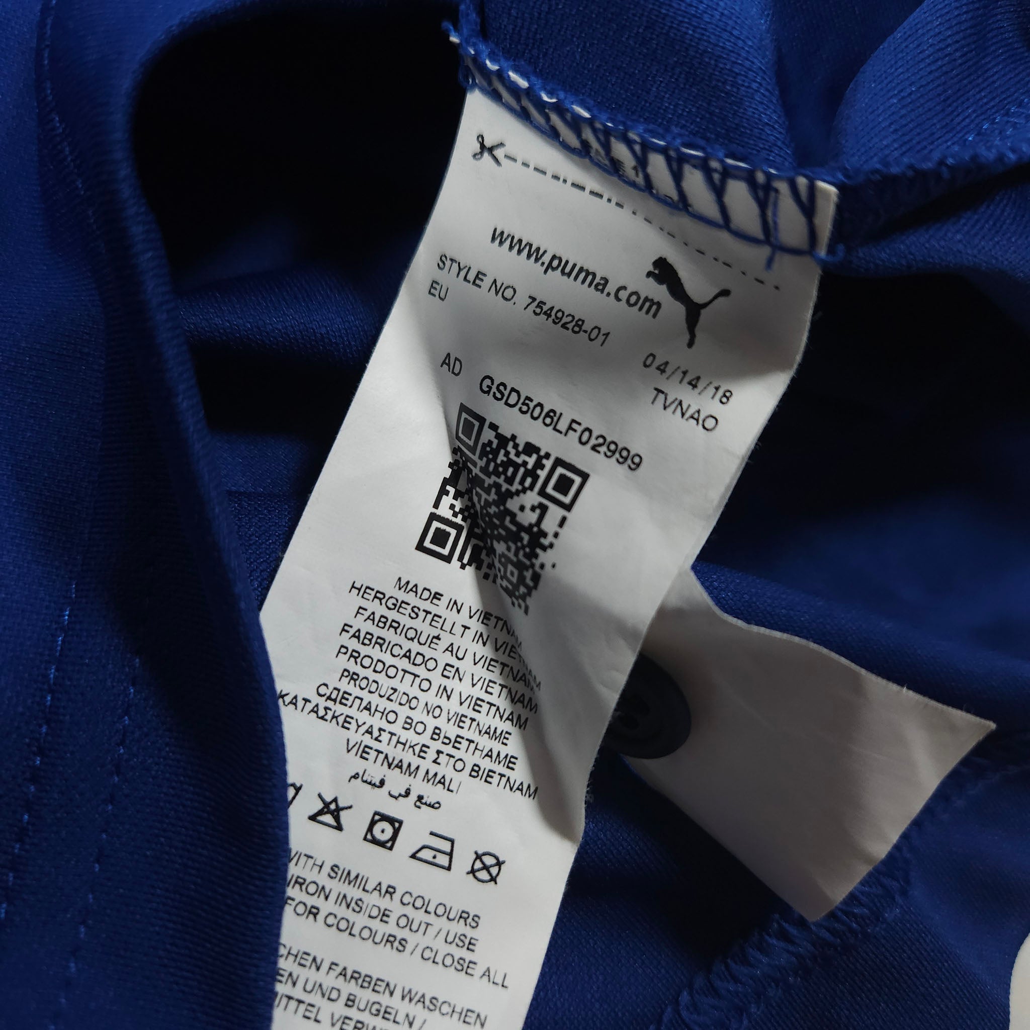 Holstein Kiel Home Shirt 2018-19 detailed view 15