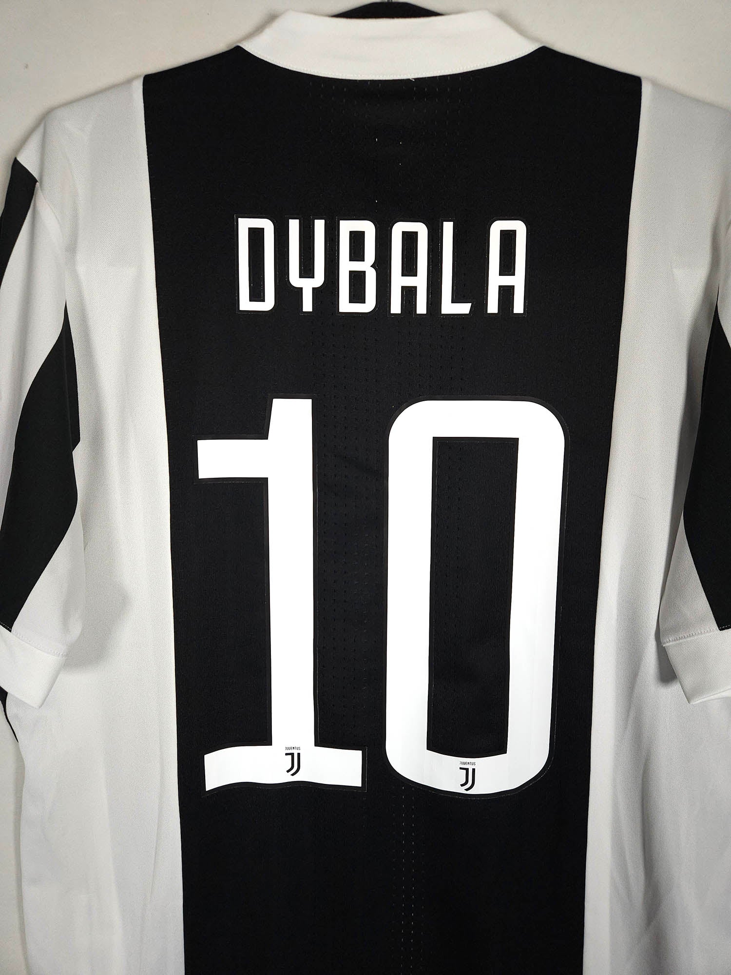 2017-18 Juventus Authentic Home Shirt Dybala #10