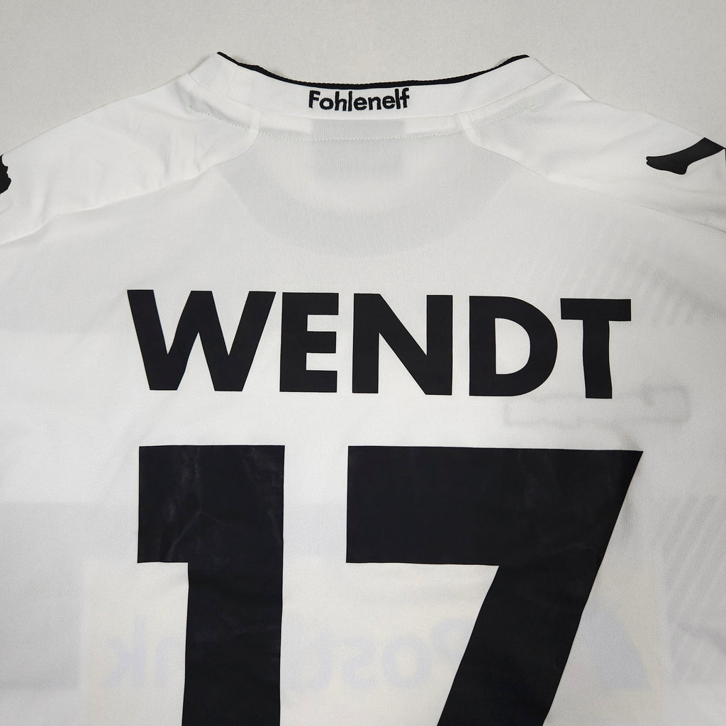 2016-17 Borussia Mönchengladbach Home Shirt Wendt #17 - detailed view