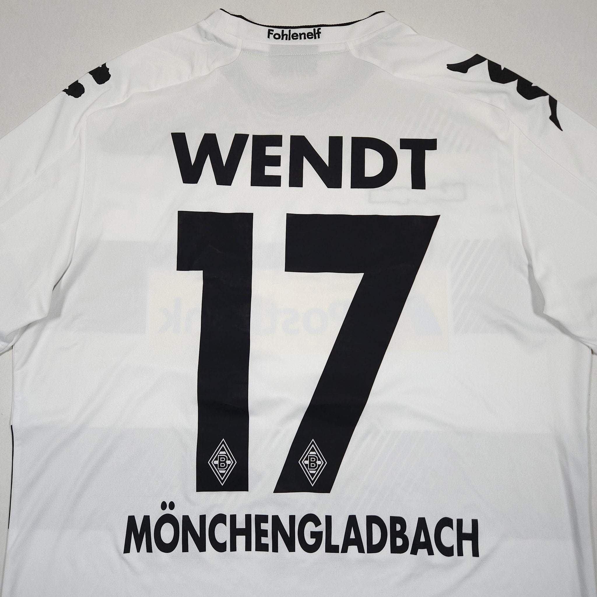 2016-17 Borussia Mönchengladbach Home Shirt Wendt #17 detailed view 7